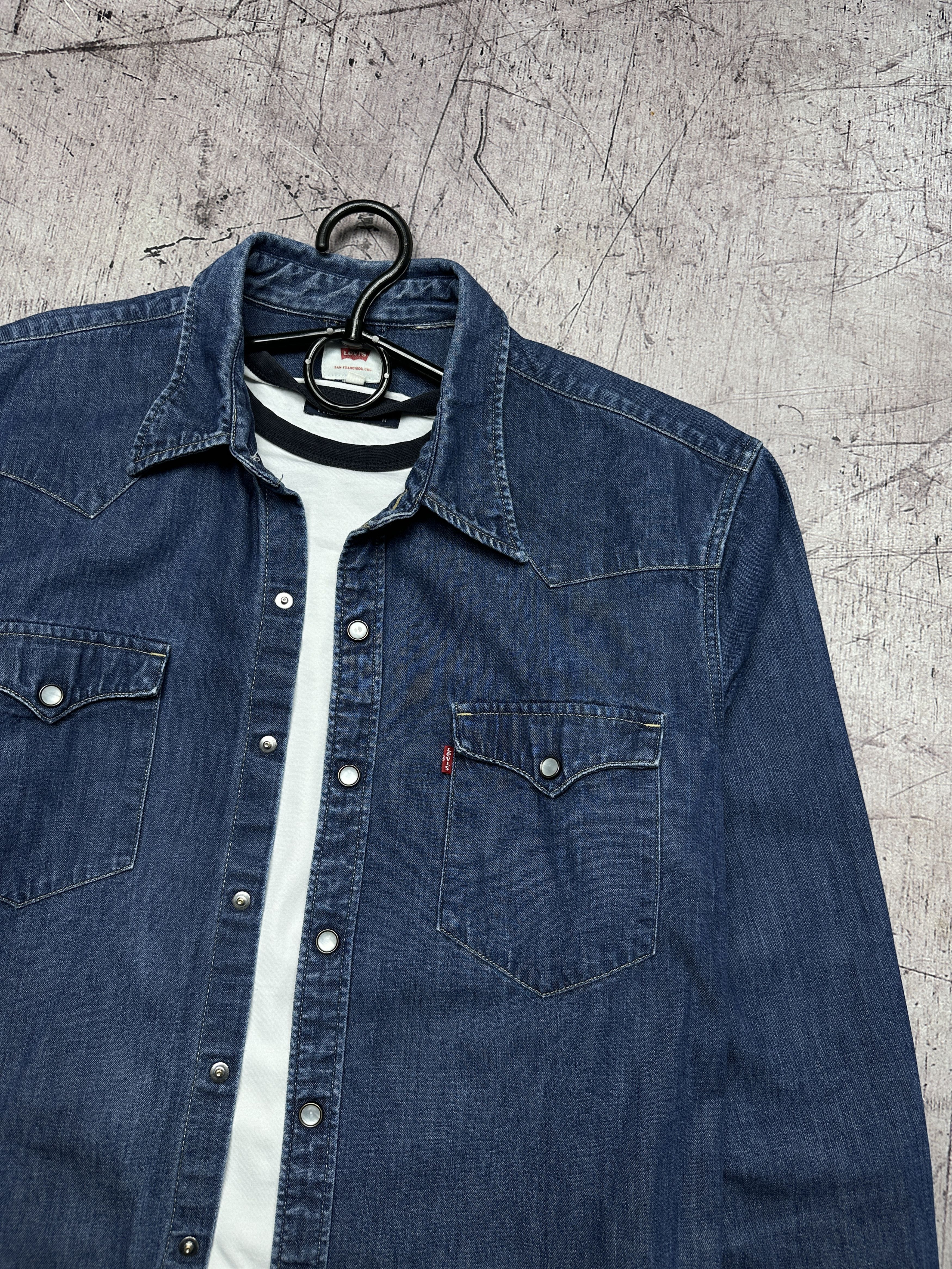 Levi's Levi's Vintage Mens Denim Shirt Size US L / EU 52-54 / 3 - 2 Thumbnail