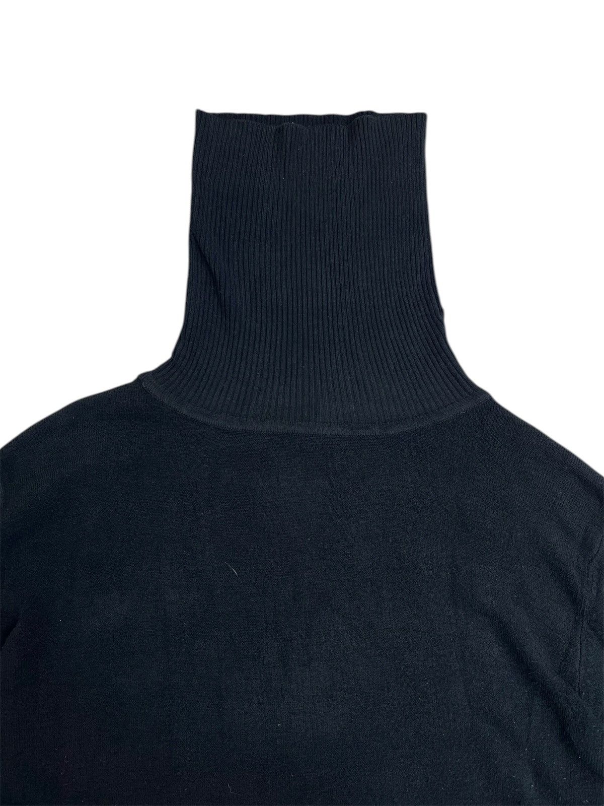 Moschino Vintage moschino embroidered turtleneck sweater Size XS / US 0-2 / IT 36-38 - 3 Thumbnail