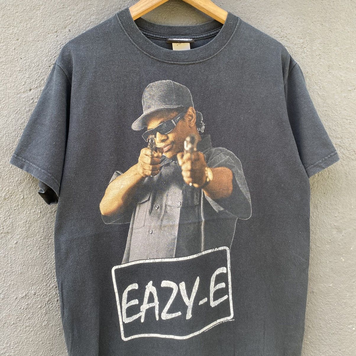 Rap Tees 💥SICK💥 THRASHED FADED VINTAGE EAZY-E N.W.A ERD GRUNGE TEE Size US M / EU 48-50 / 2 - 2 Thumbnail