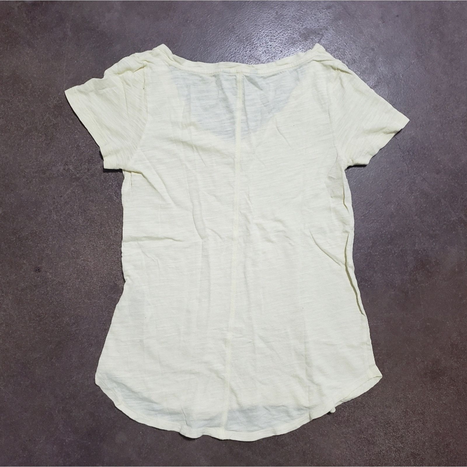 Banana Republic Light Yellow | BANANA REPUBLIC | Vneck Short Sleeve Size XS / US 0-2 / IT 36-38 - 2 Thumbnail