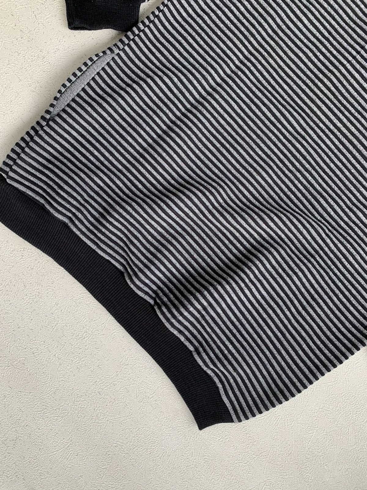 Le Grande Bleu (L.G.B.) Y2K JLC CLUB STRIPE JAPANESE SWEATSHIRT IFSIX LGB STYLE Size US L / EU 52-54 / 3 - 17 Thumbnail