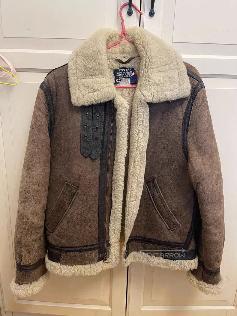 Schott Sheepskin and wool are integrated