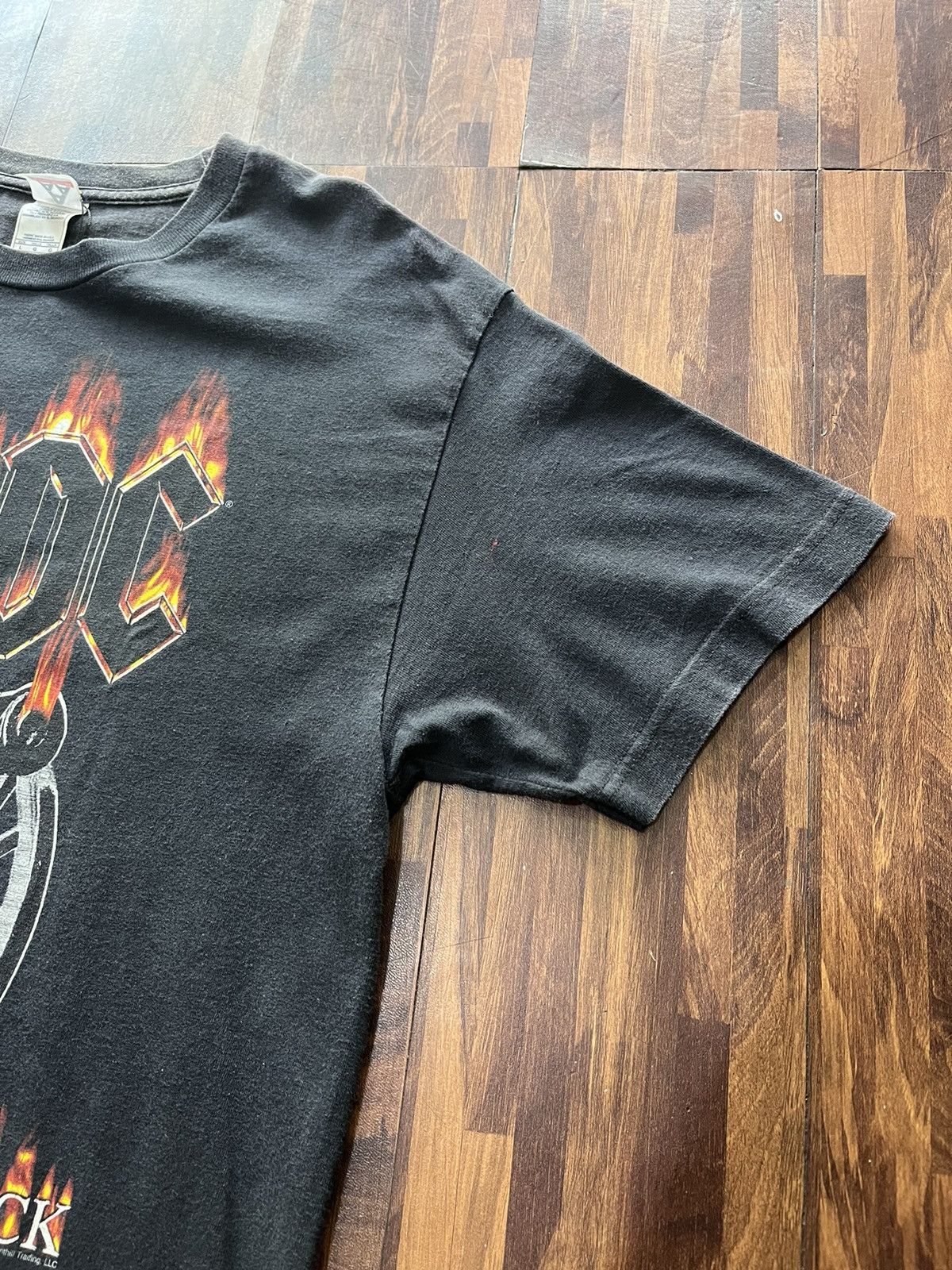Band Tees × Vintage Vintage AAA T-Shirt Black AC/DC For Those About to Rock 2004 Size US L / EU 52-54 / 3 - 2 Thumbnail