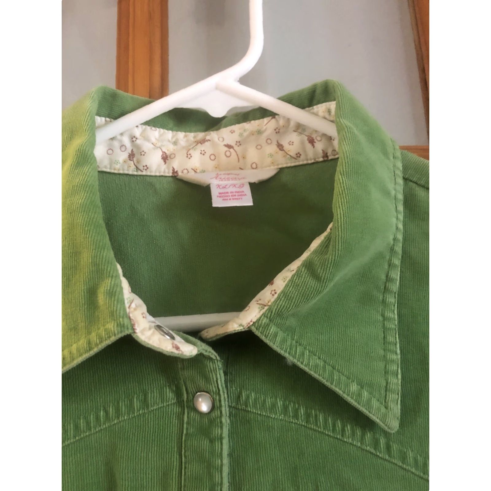 Vintage AriZona Jean Co Green Corduroy Pearl Snap Button Up Long Sleeve XL Women Shirt Slim Pure Cotton Blend Plaid Casual All Seasons Size XL / US 12-14 / IT 48-50 - 2 Thumbnail