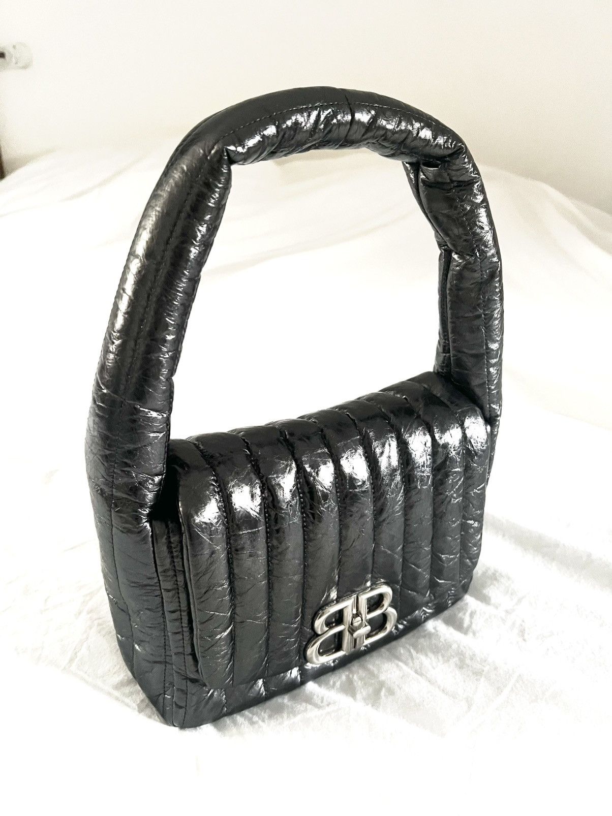 Balenciaga Balenciaga Monaco bag metallic quilted calfskin BB details. Size ONE SIZE - 14 Thumbnail