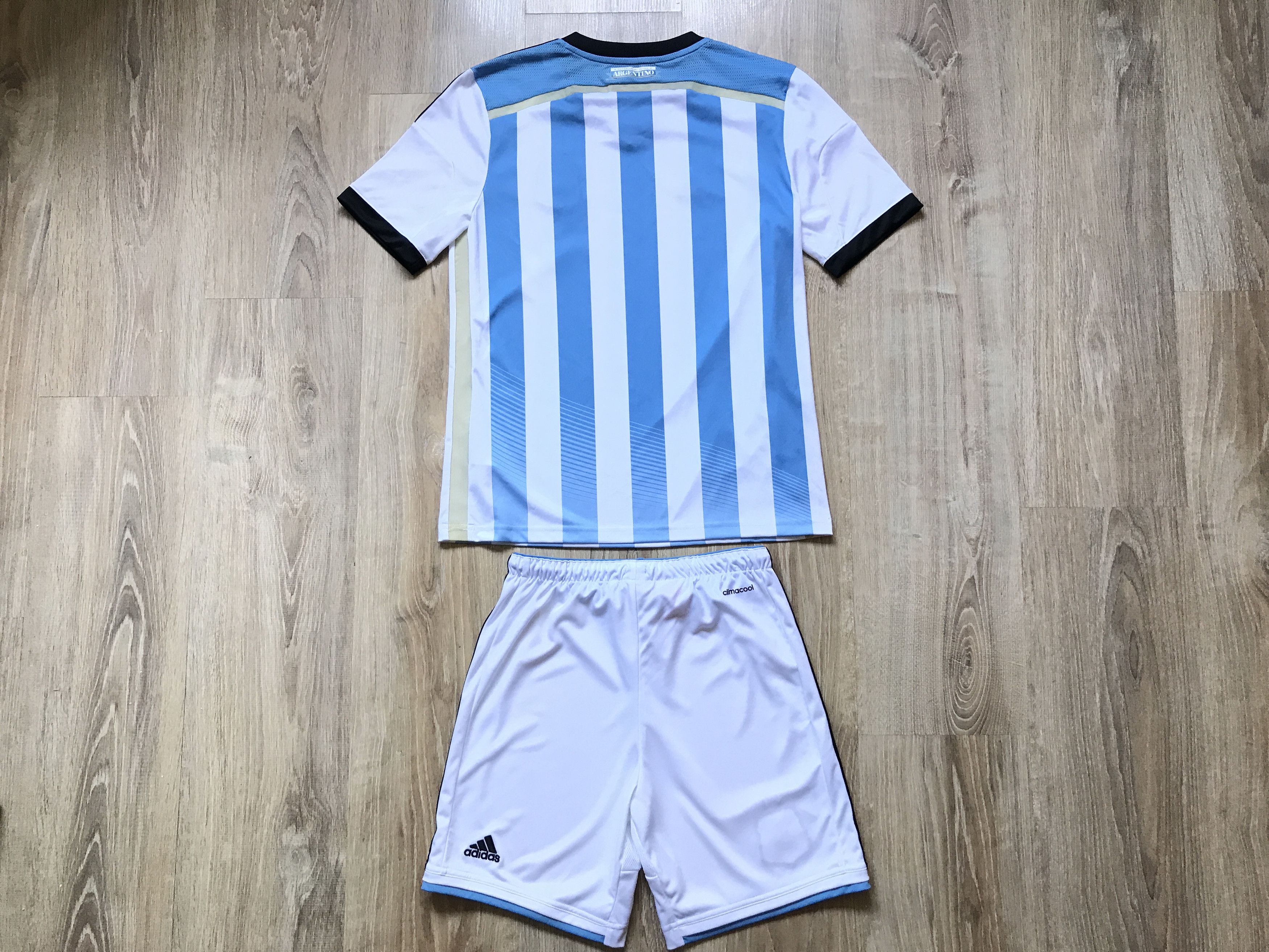 Adidas Kids Vintage Adidas Argentina Home Football Shirt 2014 Size US XXS / EU 40 - 8 Thumbnail