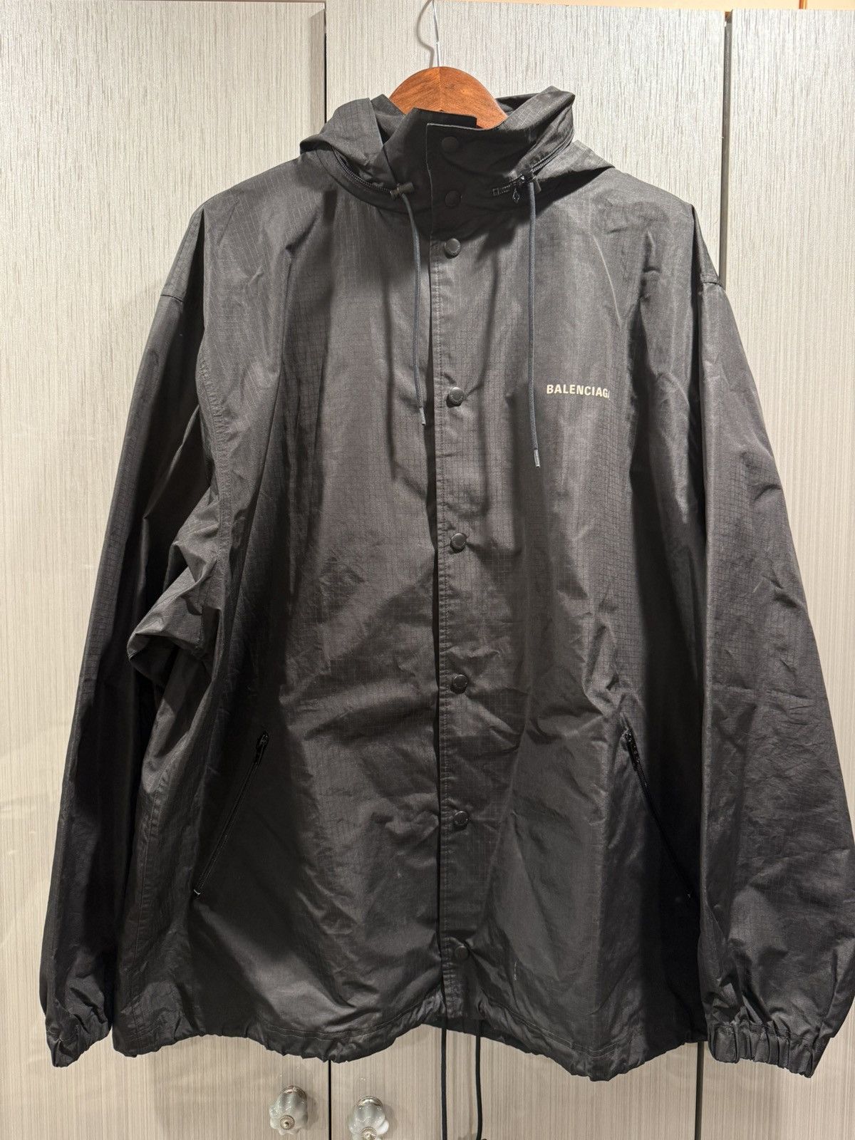 Balenciaga Balenciaga Oversized World Food Programme Windbreaker Size US M / EU 48-50 / 2 - 2 Thumbnail