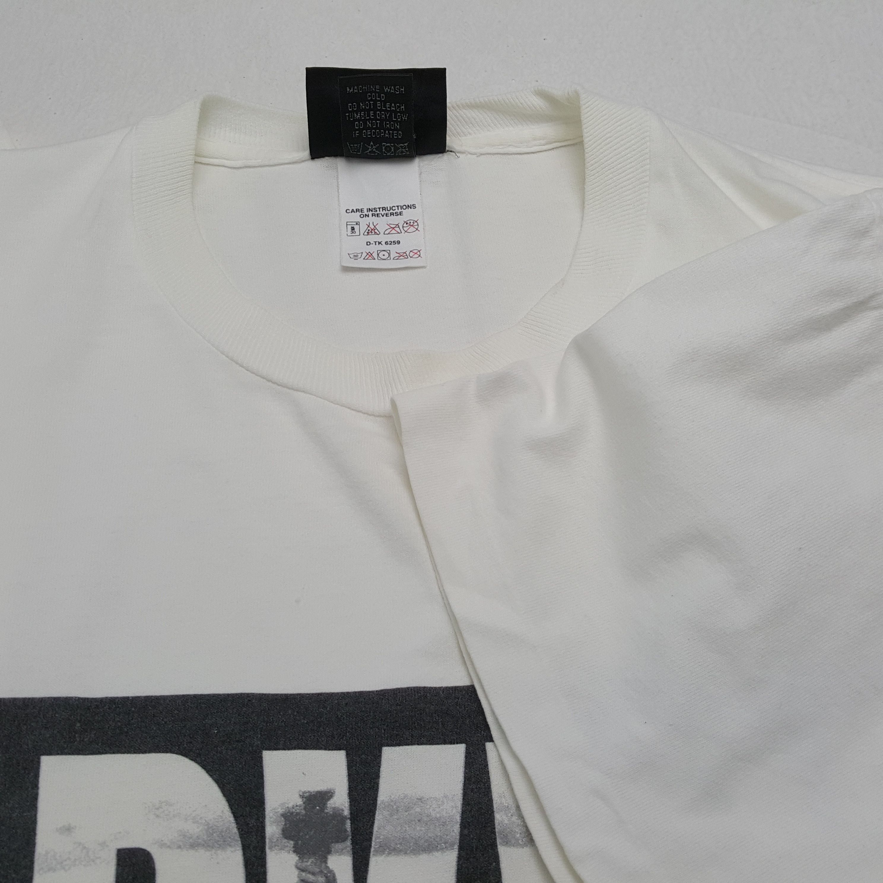 DKNY × Vintage DKNY Center Design Streetwear Style Tshirt Size US L / EU 52-54 / 3 - 5 Thumbnail