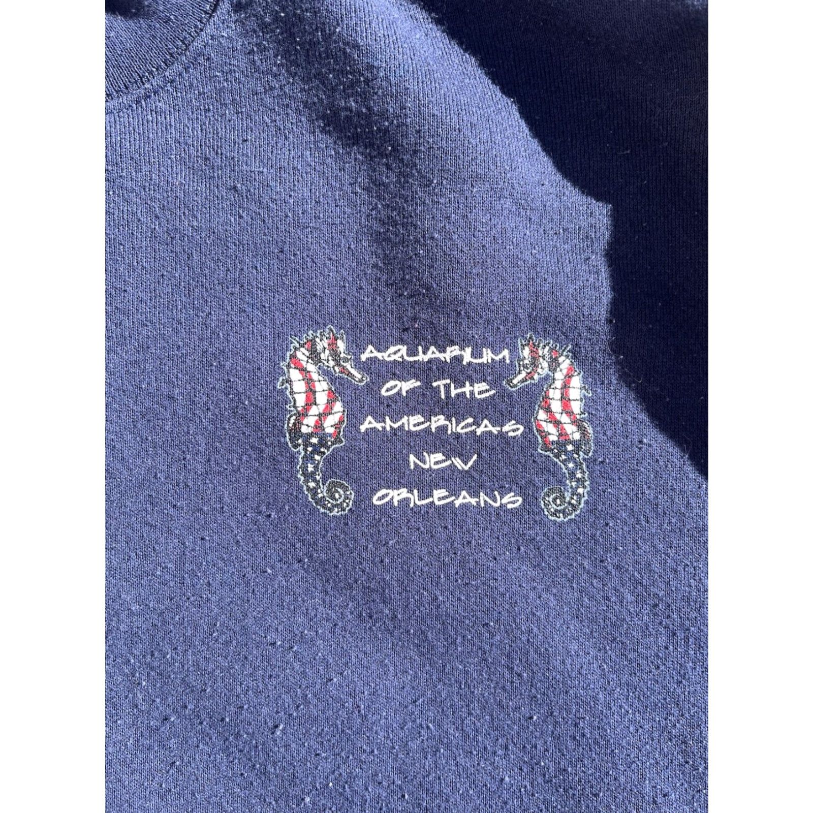 Tultex VINTAGE Tultex Sweatshirt Blue Aquarium New Orleans XL PILLING Crew Men’s Size US XL / EU 56 / 4 - 2 Thumbnail