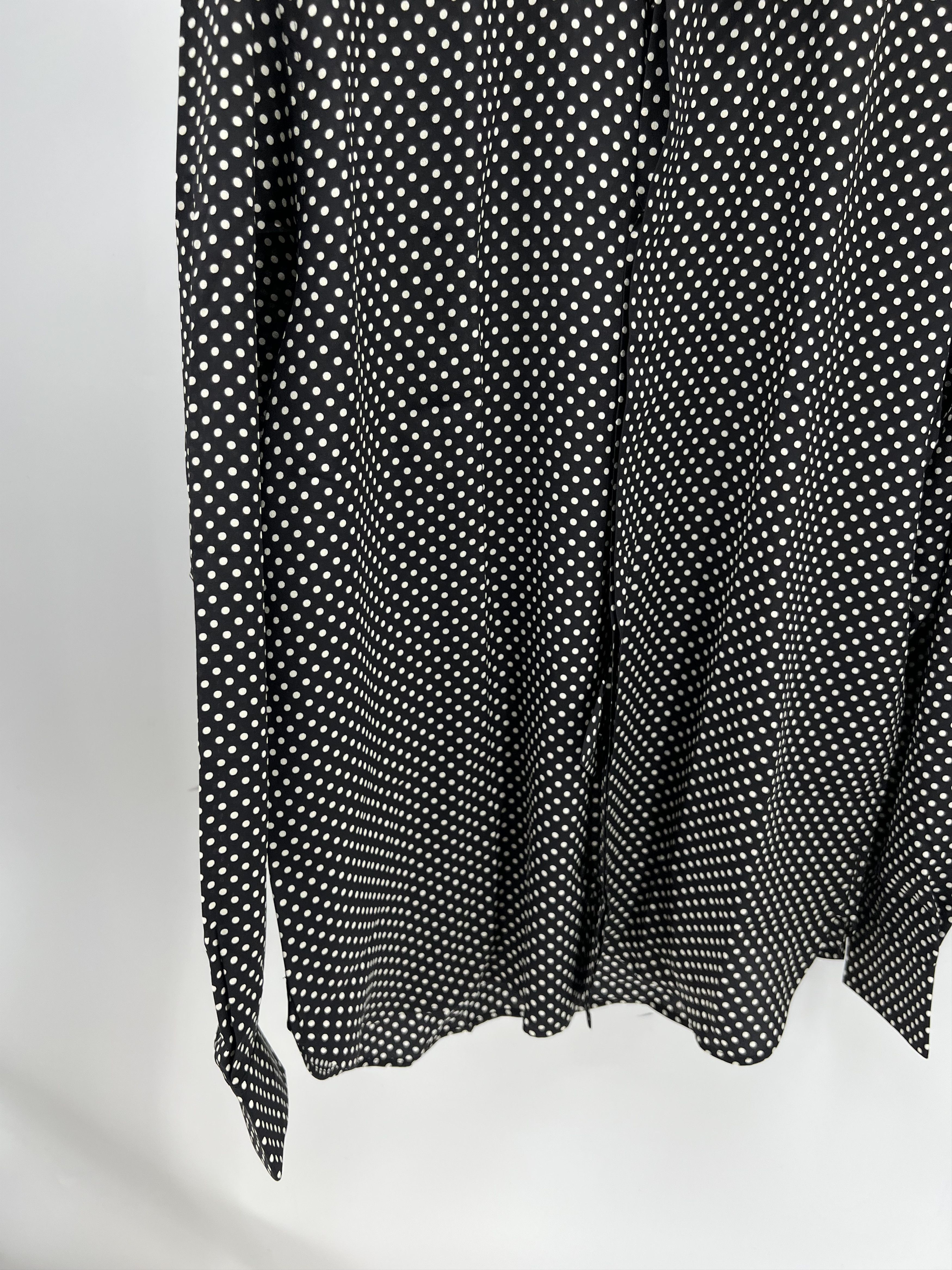 Saint Laurent Paris Saint Laurent polka Dot Silk Shirt Size 40 Size US M / EU 48-50 / 2 - 3 Thumbnail