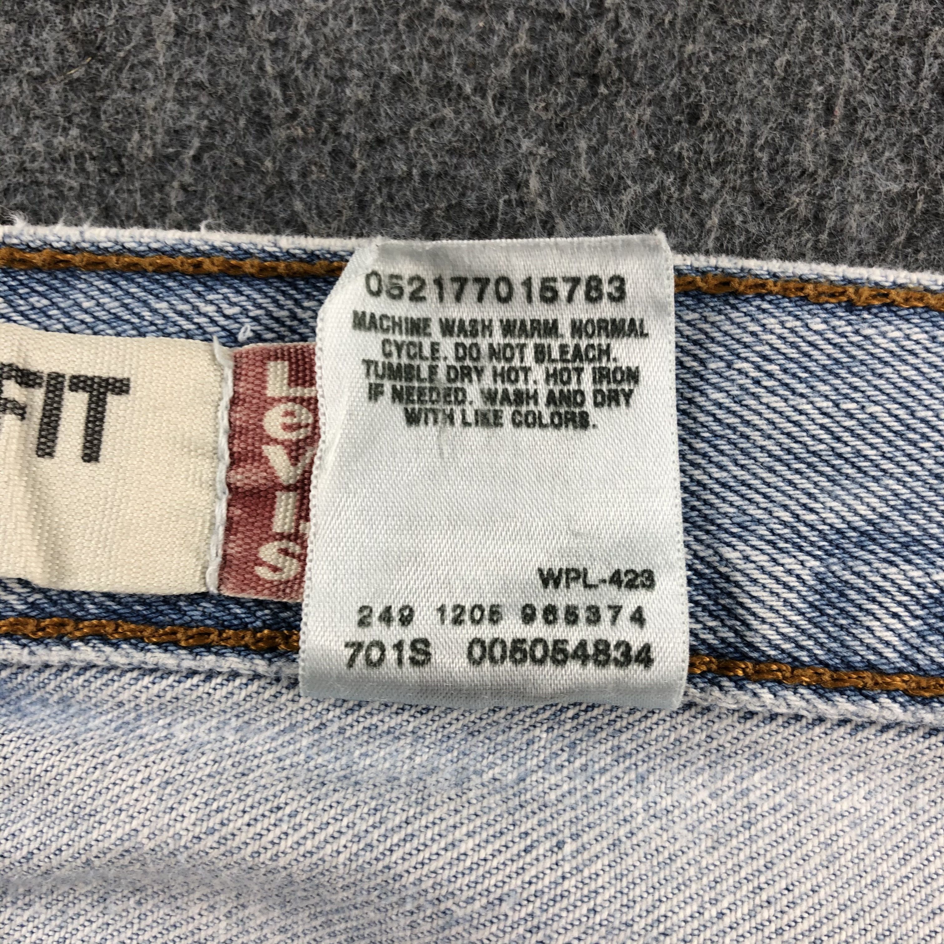 Levi's Vintage Light Wash Levis 505 Jeans-J2469 Size US 34 / EU 50 - 12 Thumbnail