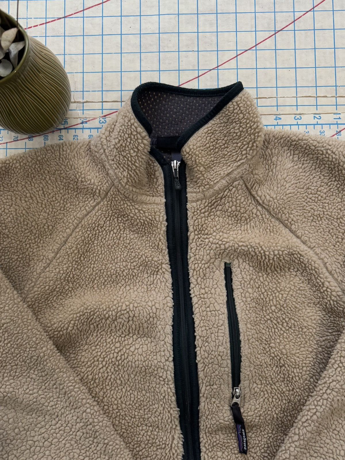 Patagonia × Vintage Vintage Patagonia Oatmeal Deep Pile Full Zip Fleece Large Size US L / EU 52-54 / 3 - 5 Thumbnail