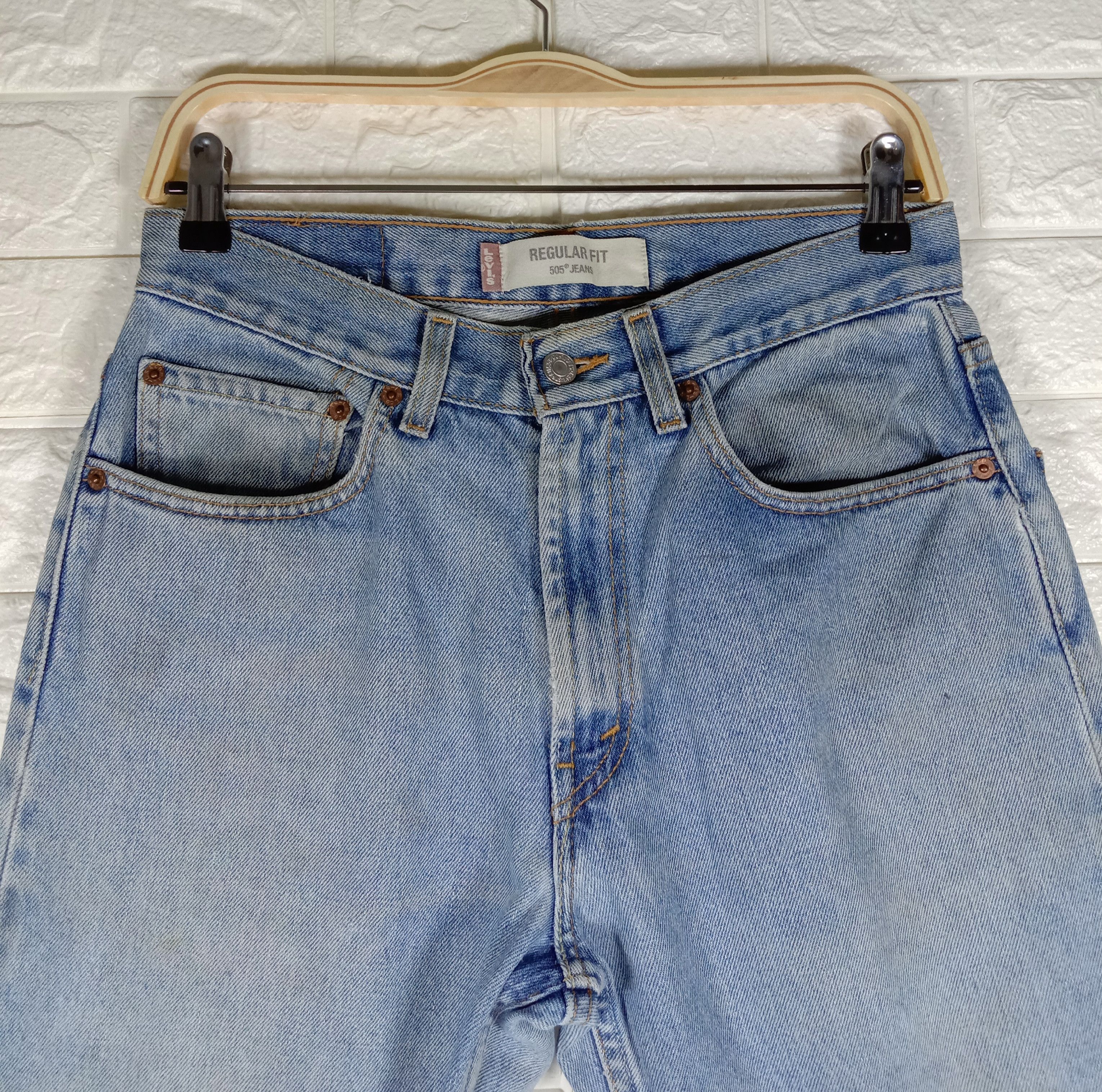 Levi's Vintage Levi's 505 Jeans Light Wash Regular Fit Denim Size US 29 - 2 Thumbnail