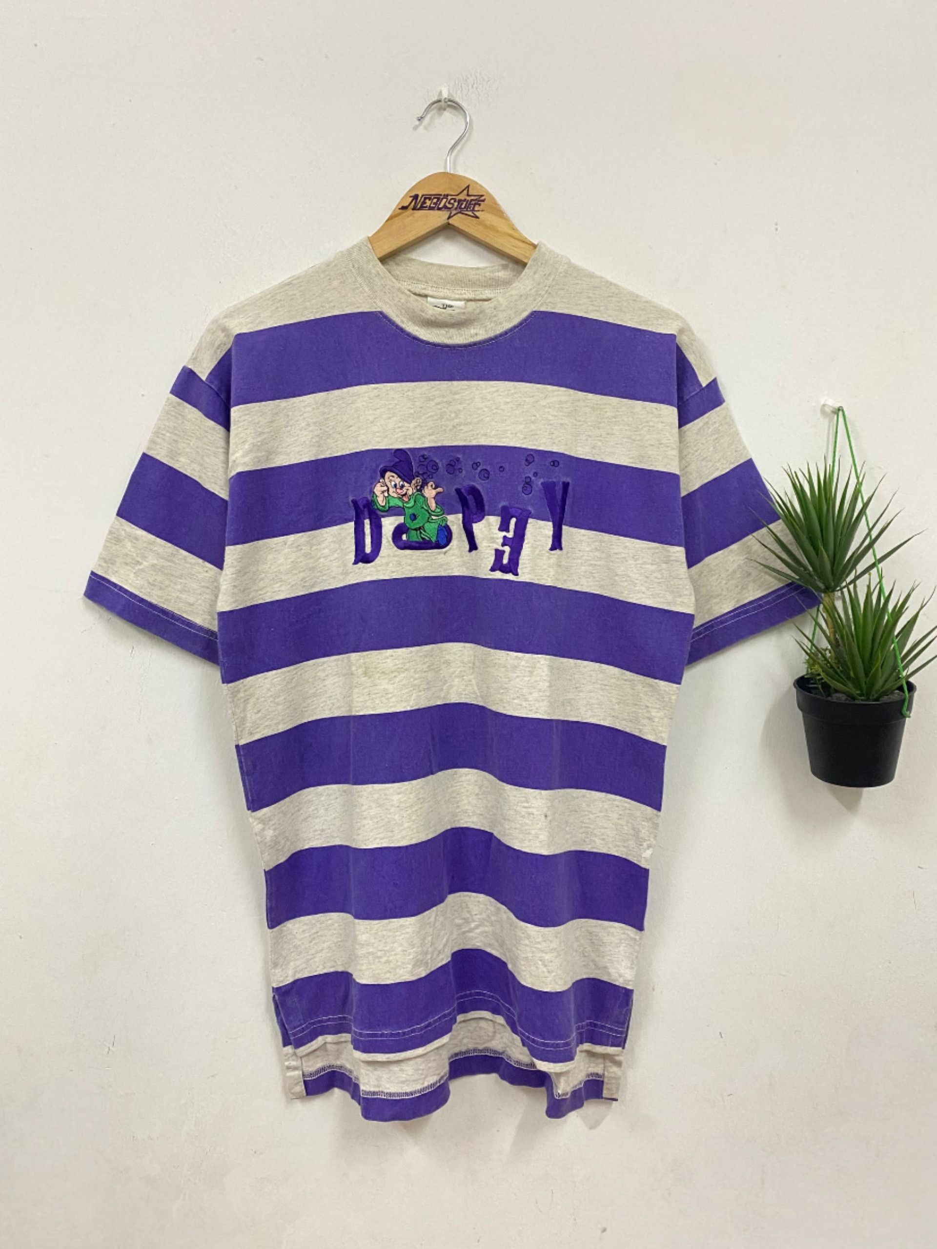 Vintage Vintage 90s DOPEY disney character the 7 dwarf t shirt Size US M / EU 48-50 / 2 - 1 Thumbnail