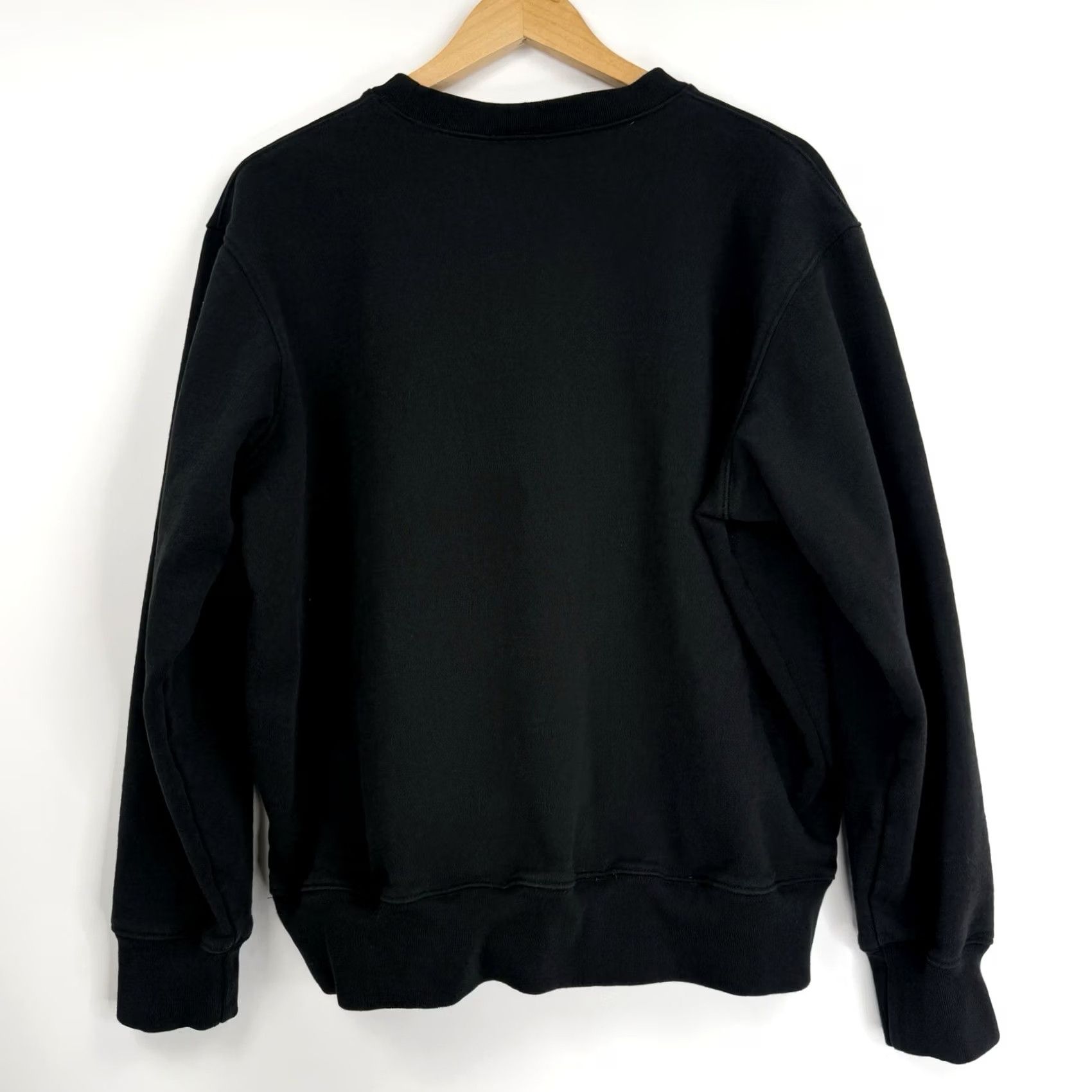 Kaws VINTAGE KAWS Holiday Indonesia Sweatshirt Mens Large Black Streetwear Size US L / EU 52-54 / 3 - 7 Thumbnail