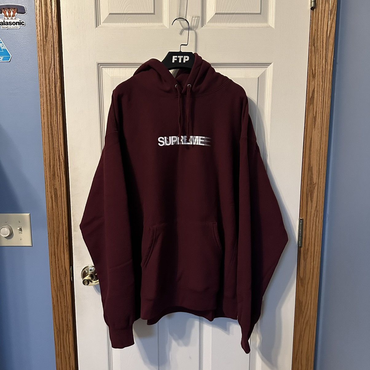 Supreme Supreme Motion Logo Hooded Sweatshirt Burgundy Size