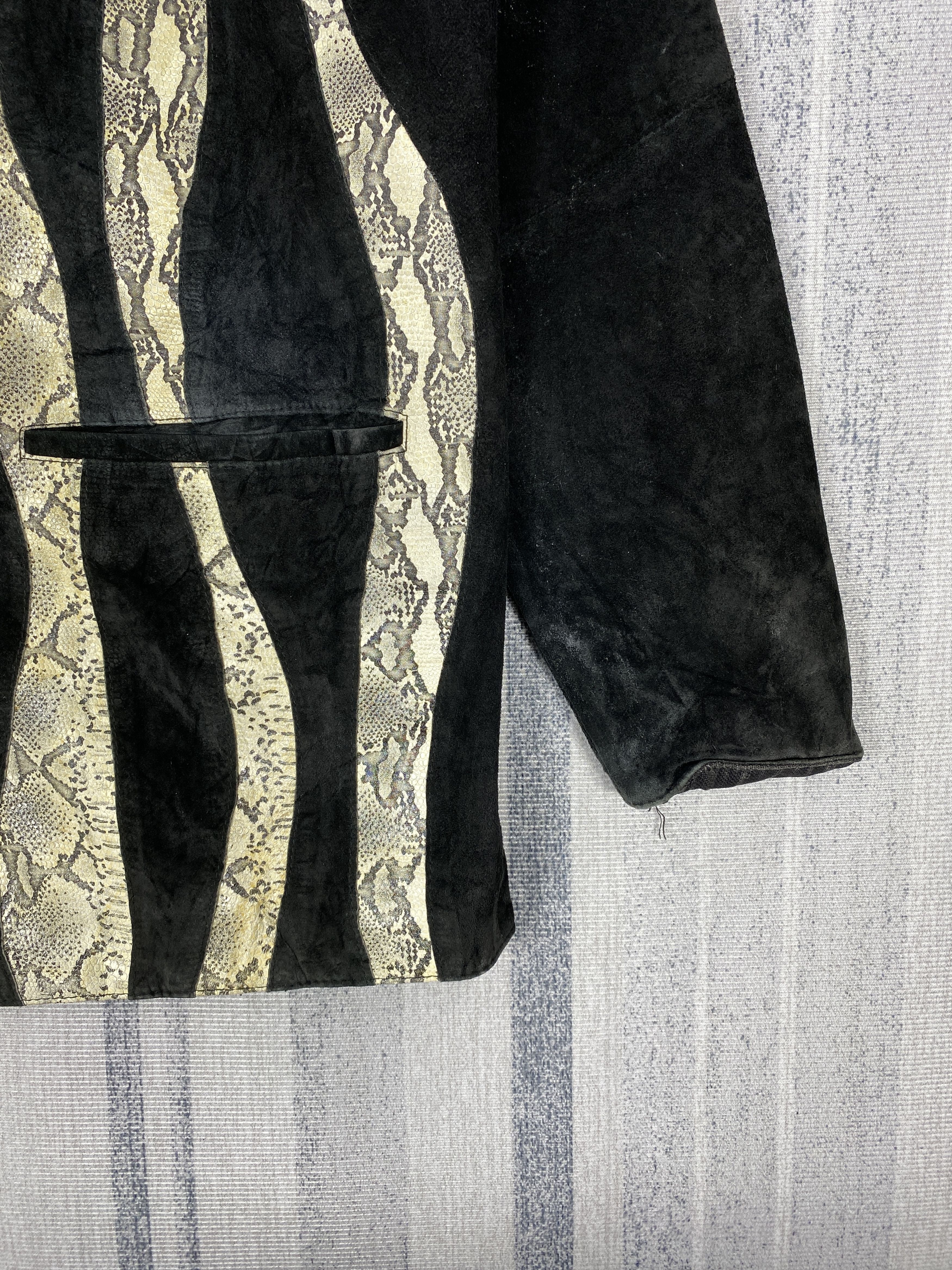 Vintage Vintage Giorgio Mobiani Snake Leather Jacket K0171 Size US M / EU 48-50 / 2 - 6 Thumbnail