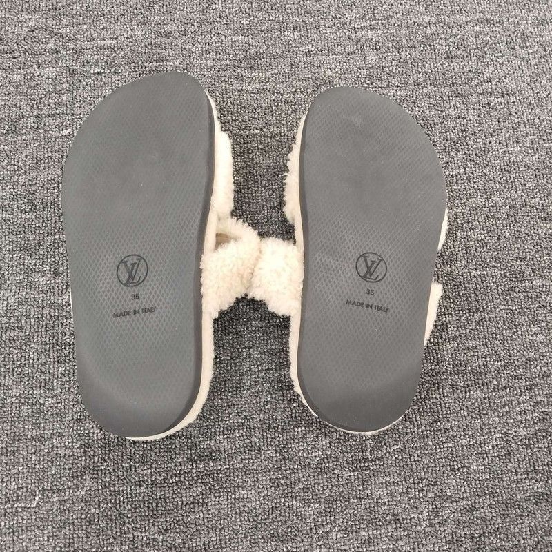 Louis Vuitton Louis Vuitton Cozy Beige Slippers with Metal Logo -2508 Size US 4 / IT 34 - 6 Thumbnail