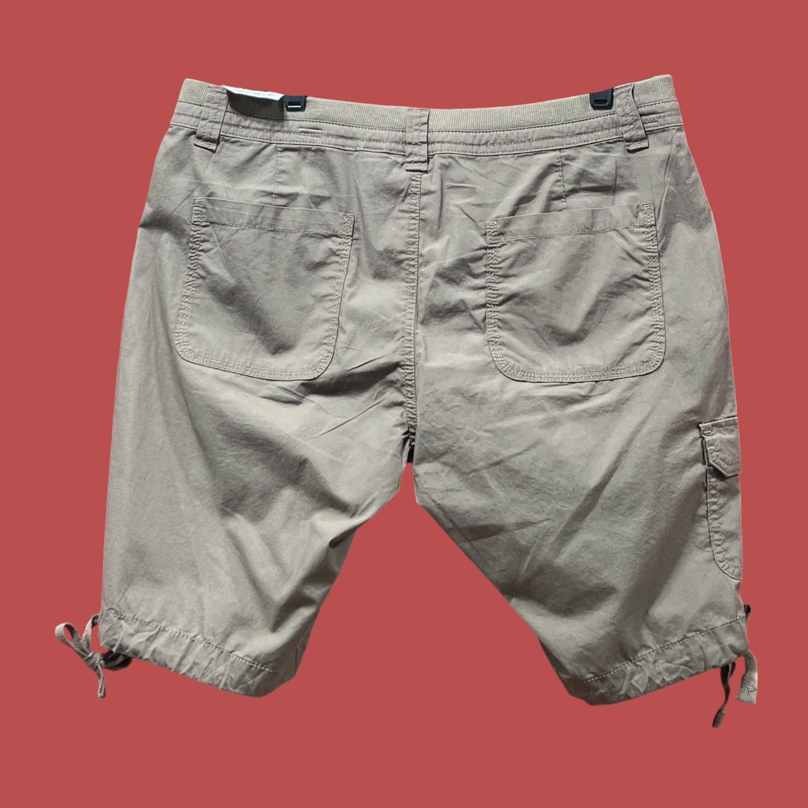 Other St. John's Bay - Women's Mid-Rise Cargo Bermuda Short - Brow Size 34" / US 12 / IT 48 - 2 Thumbnail