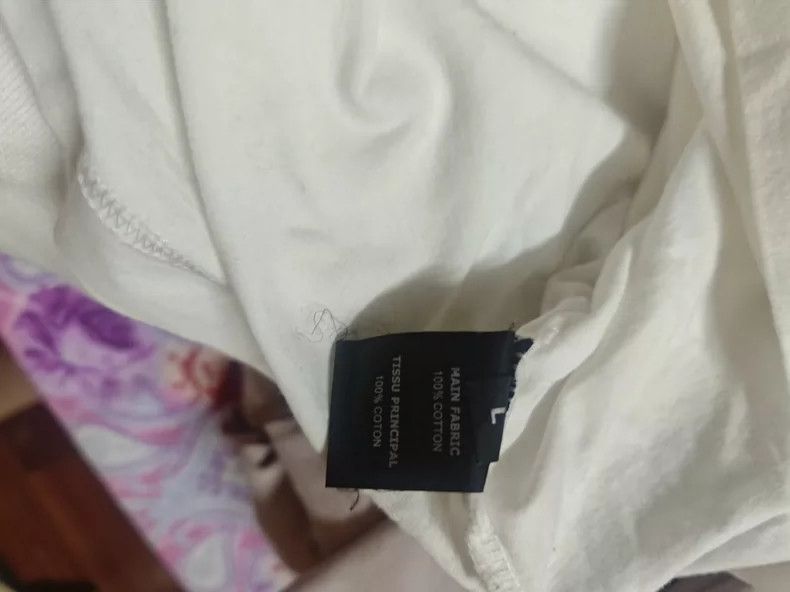 Vetements Vetements Short-sleeve size L with a stain, see last pictu Size US L / EU 52-54 / 3 - 2 Thumbnail