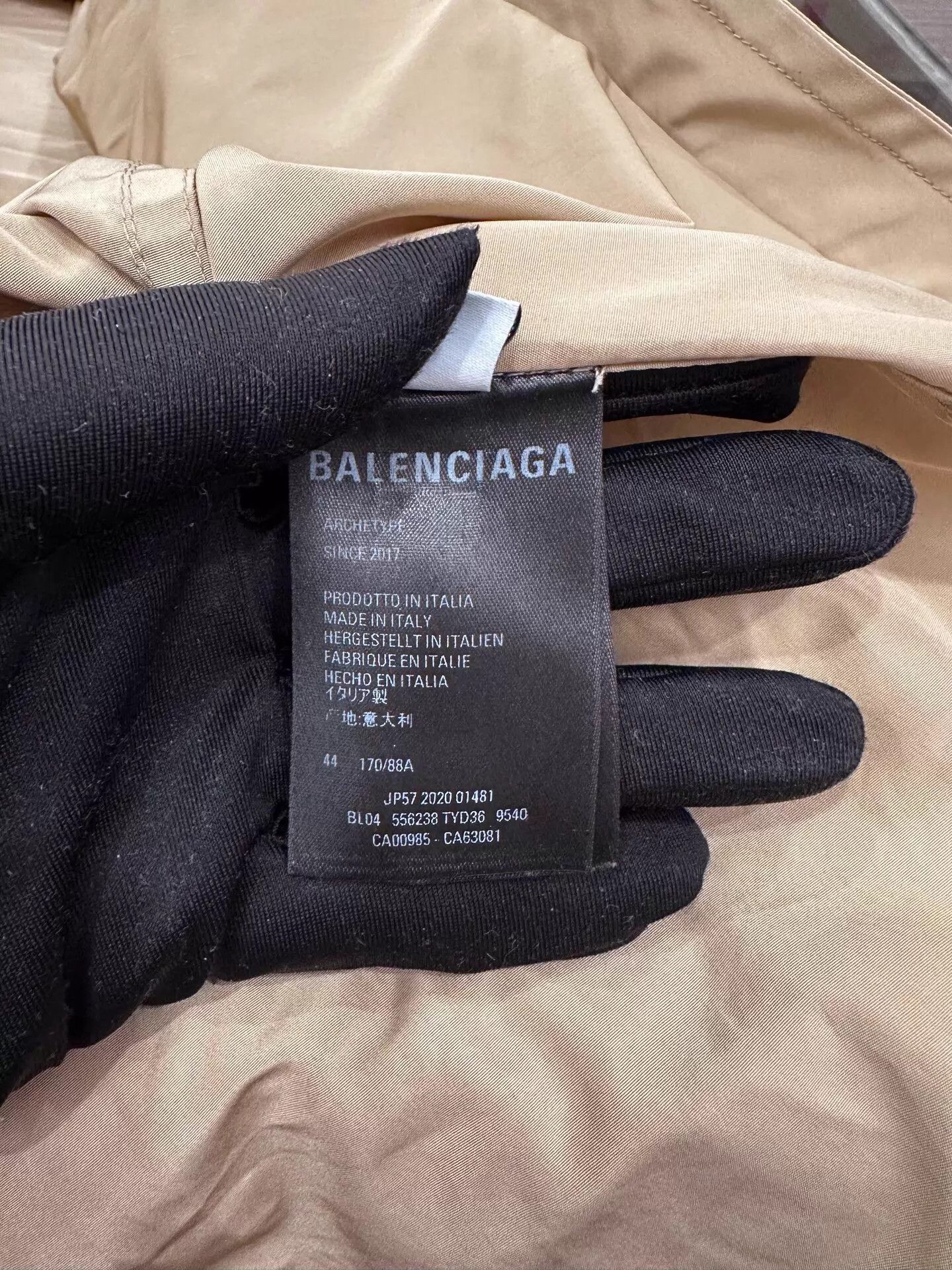 Balenciaga Balenciaga Men's Khaki Trench Black Logo Back 44 New Size US S / EU 44-46 / 1 - 7 Thumbnail