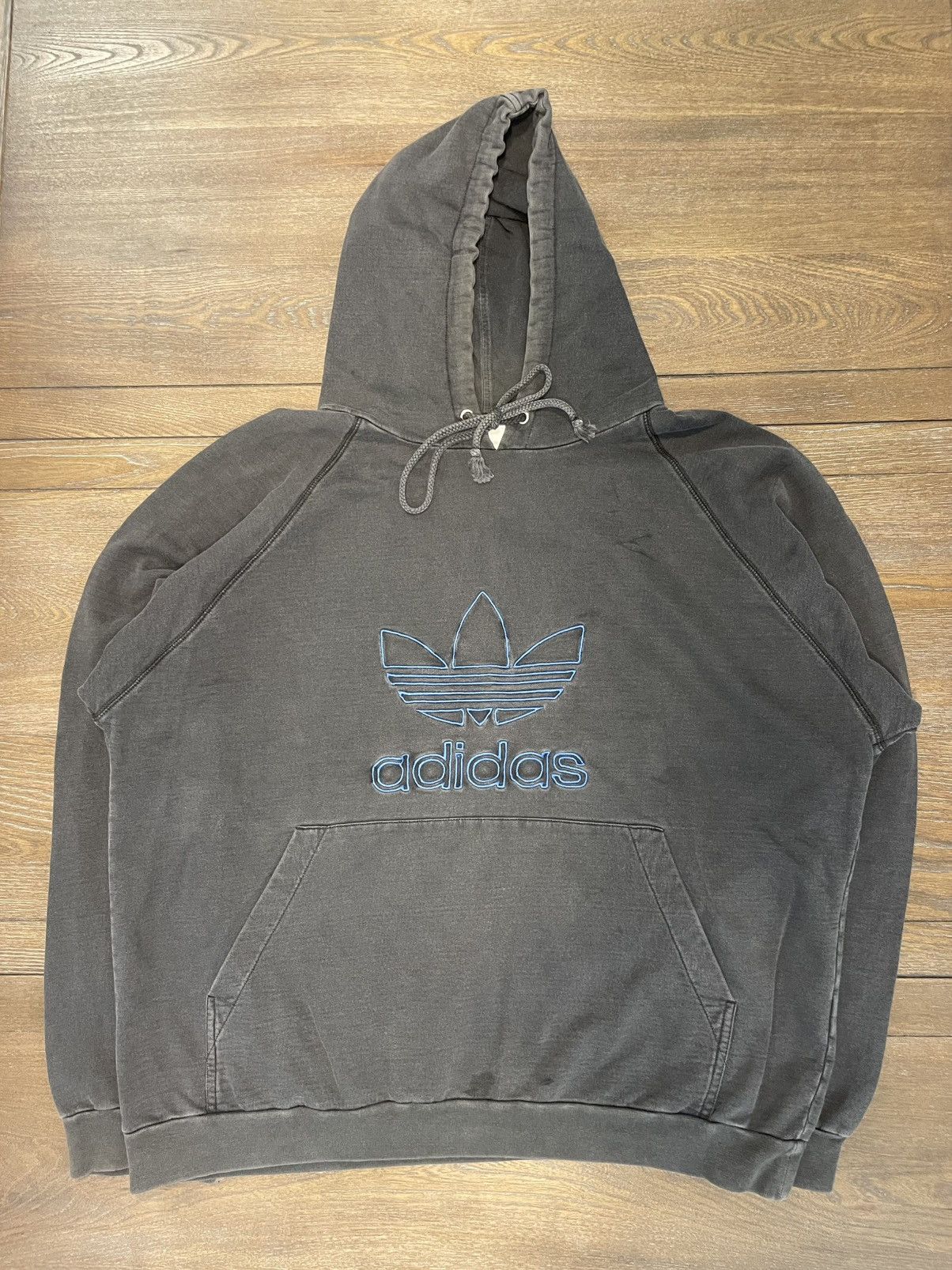 Adidas Adidas Vintage Trefoil Hoodie Size US L / EU 52-54 / 3 - 1 Thumbnail