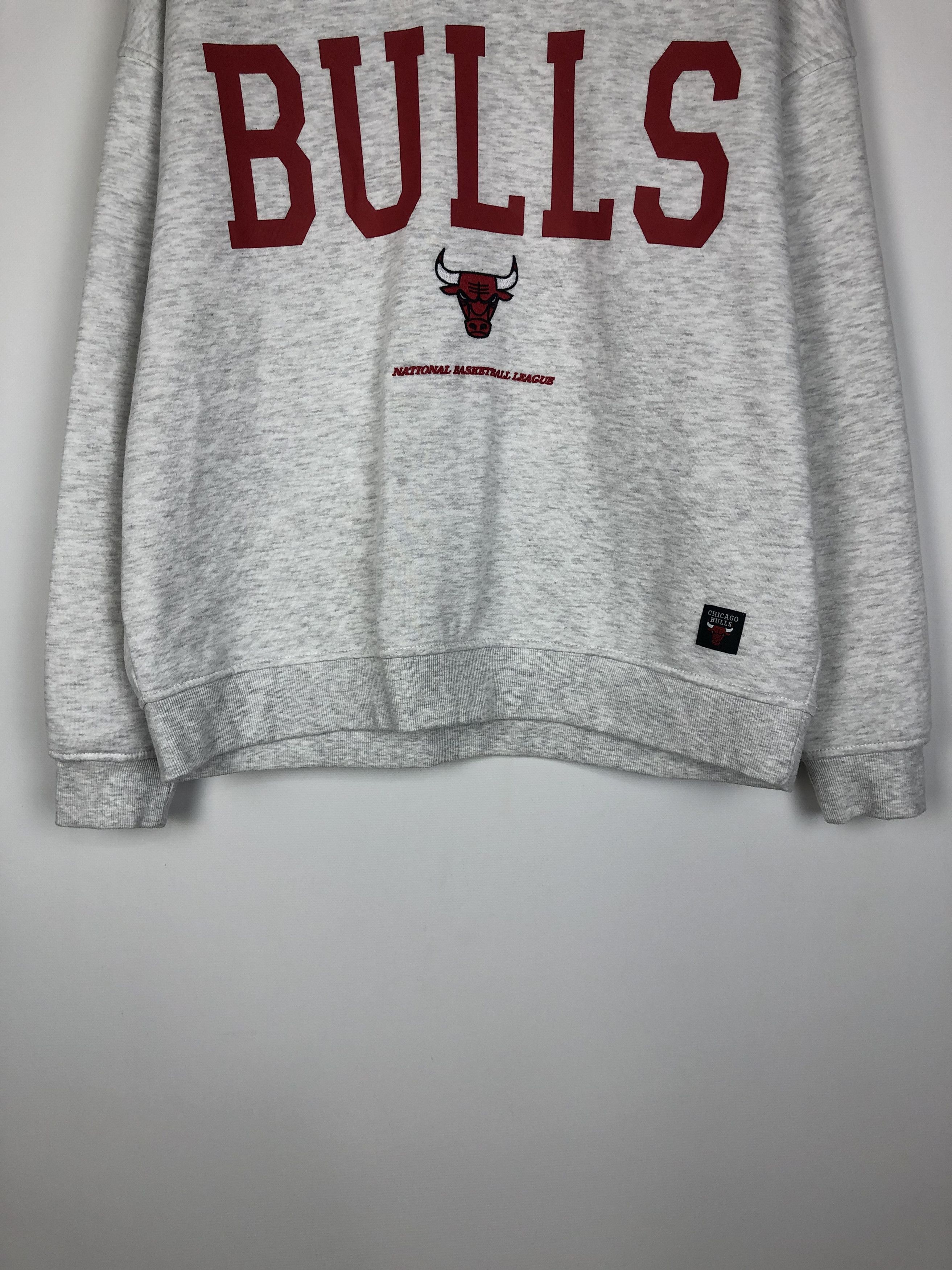 NBA NBA Chicago Bulls Sweatshirt Pullover Gray size M Size US M / EU 48-50 / 2 - 3 Thumbnail