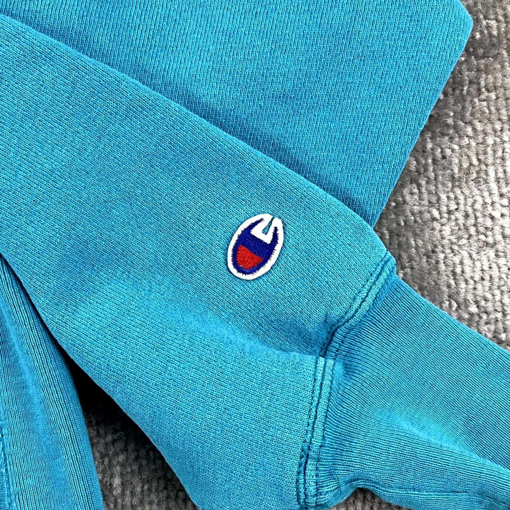 Champion VINTAGE CHAMPION Sweatshirt Womens M Blue Reverse Weave Pullover 90s USA Size M / US 6-8 / IT 42-44 - 3 Thumbnail