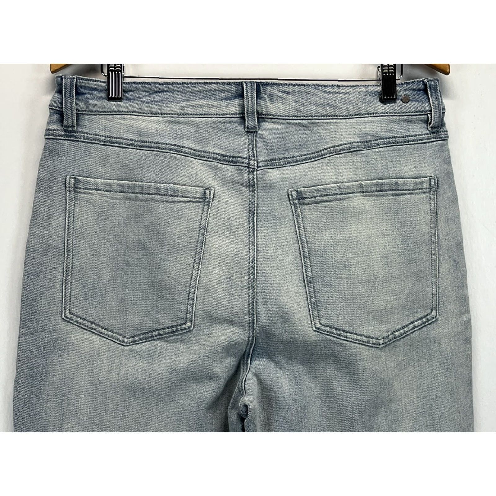 Vintage Cabi 5883 Style Higher Straight Jeans Size 14 Spring 2021 Collection VGUC Regular Women Blue Cotton Blend Denim Zip Solid Light Vintage No Size 36" / US 14 / IT 50 - 4 Thumbnail