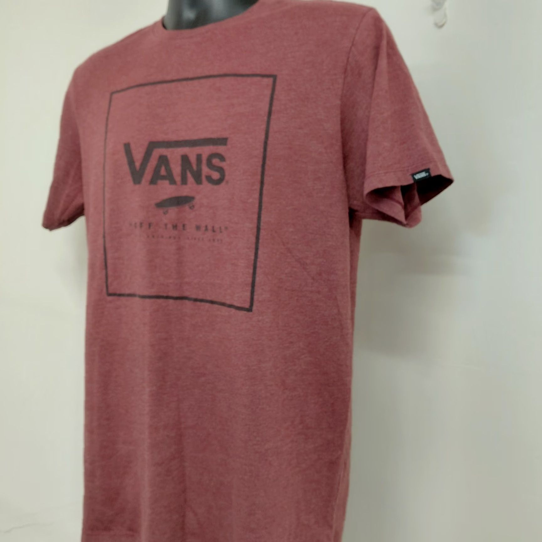 Vans Vans Off The Wall Tshirt Men’s Size M Maroon The Original Since 1966 Skater Shirt Logo Crew Neck Medium Red Size US M / EU 48-50 / 2 - 2 Thumbnail