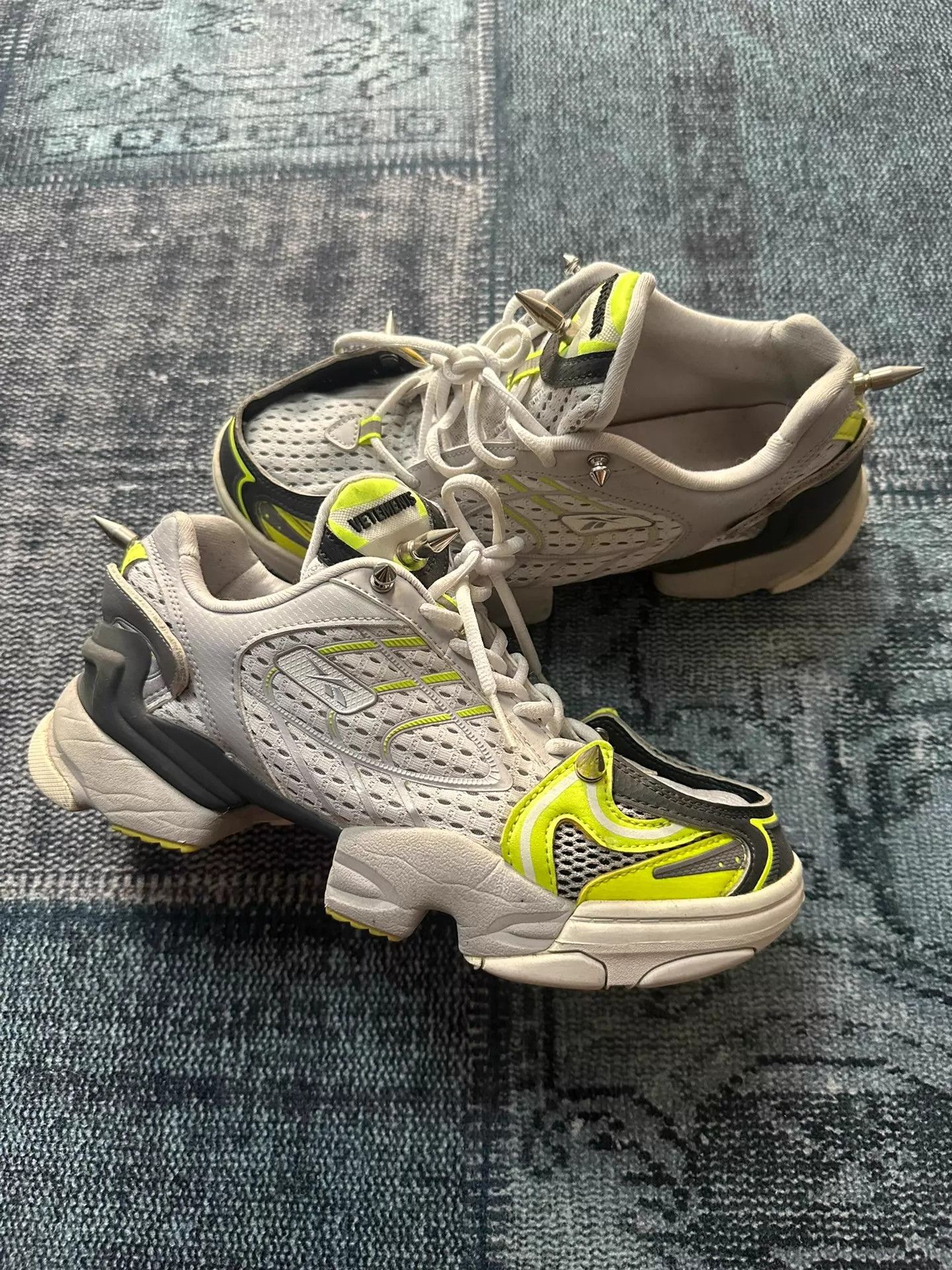 Vetements Vetements x Reebok Runway Studded Sneaker 40 (Men's, Rare) Size US 7 / EU 40 - 4 Thumbnail