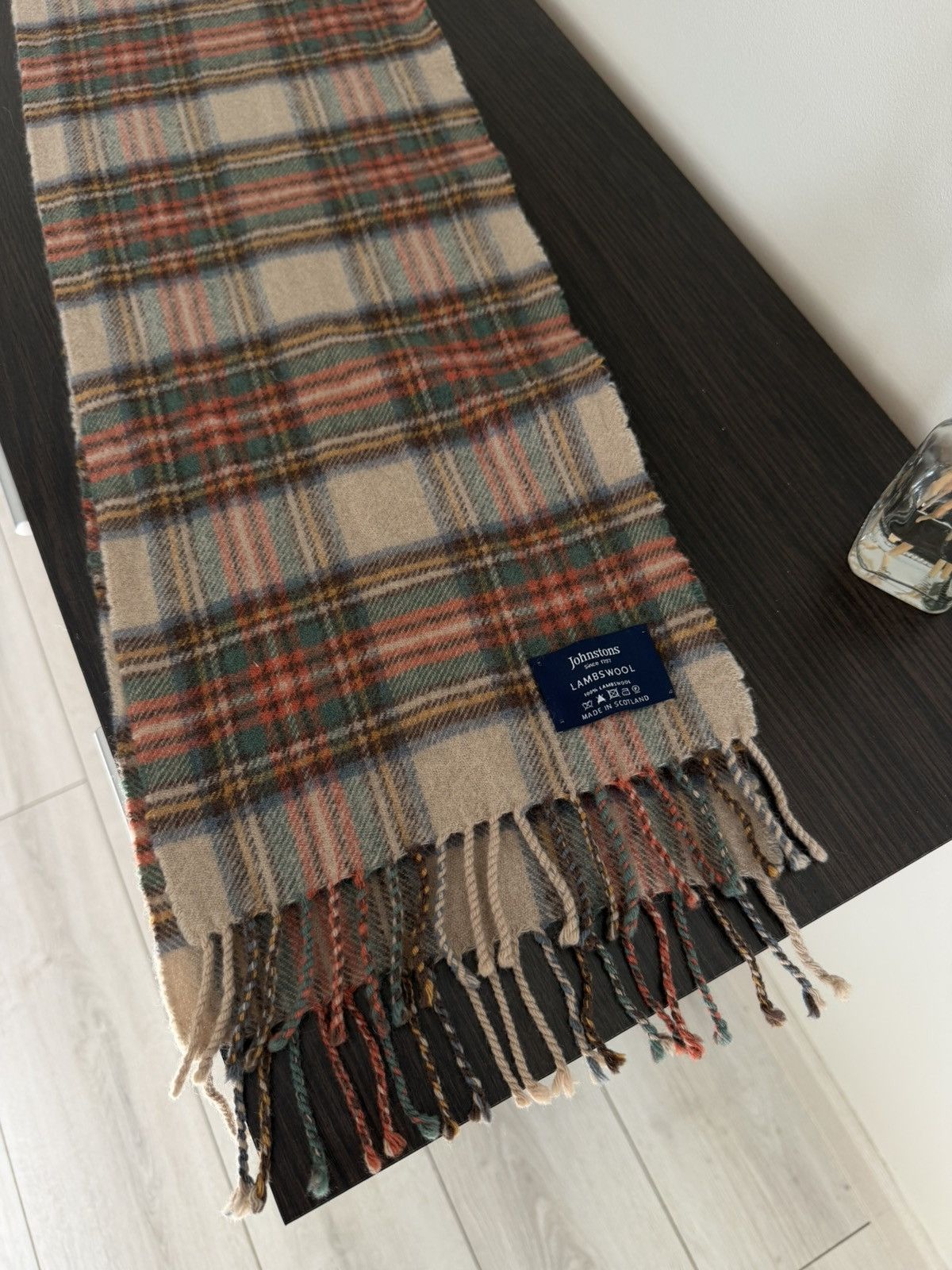 Johnstons Of Elgin Johnstons Lambswool Scarf Check Plaid Made in Scotland Size ONE SIZE - 9 Thumbnail