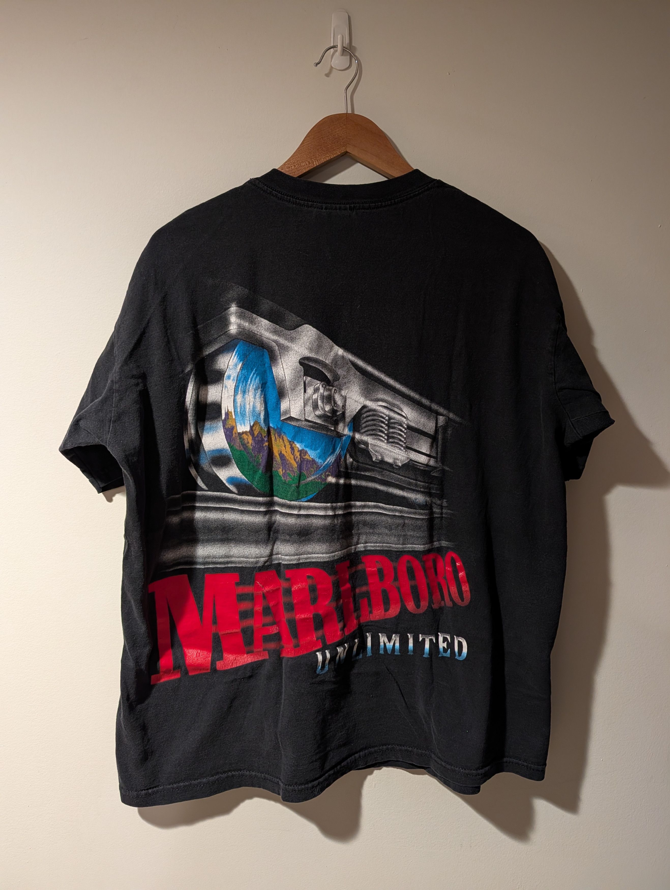 Marlboro Vintage 90s Marlboro Unlimited Train Cigarettes T-Shirt Size US XL / EU 56 / 4 - 1 Thumbnail