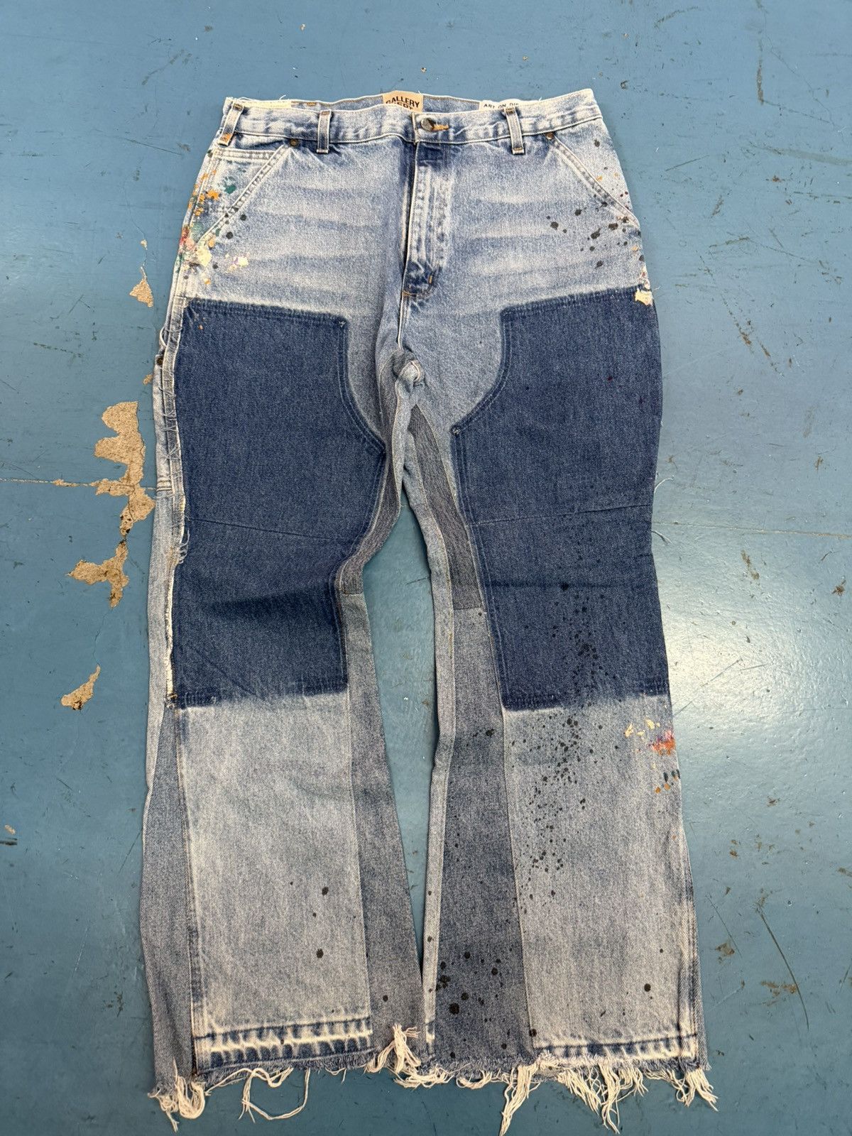 Gallery Dept. GALLERY DEPT CARHARTT CARPENTER FLARE WITH PAINT Size US 33 - 1 Thumbnail
