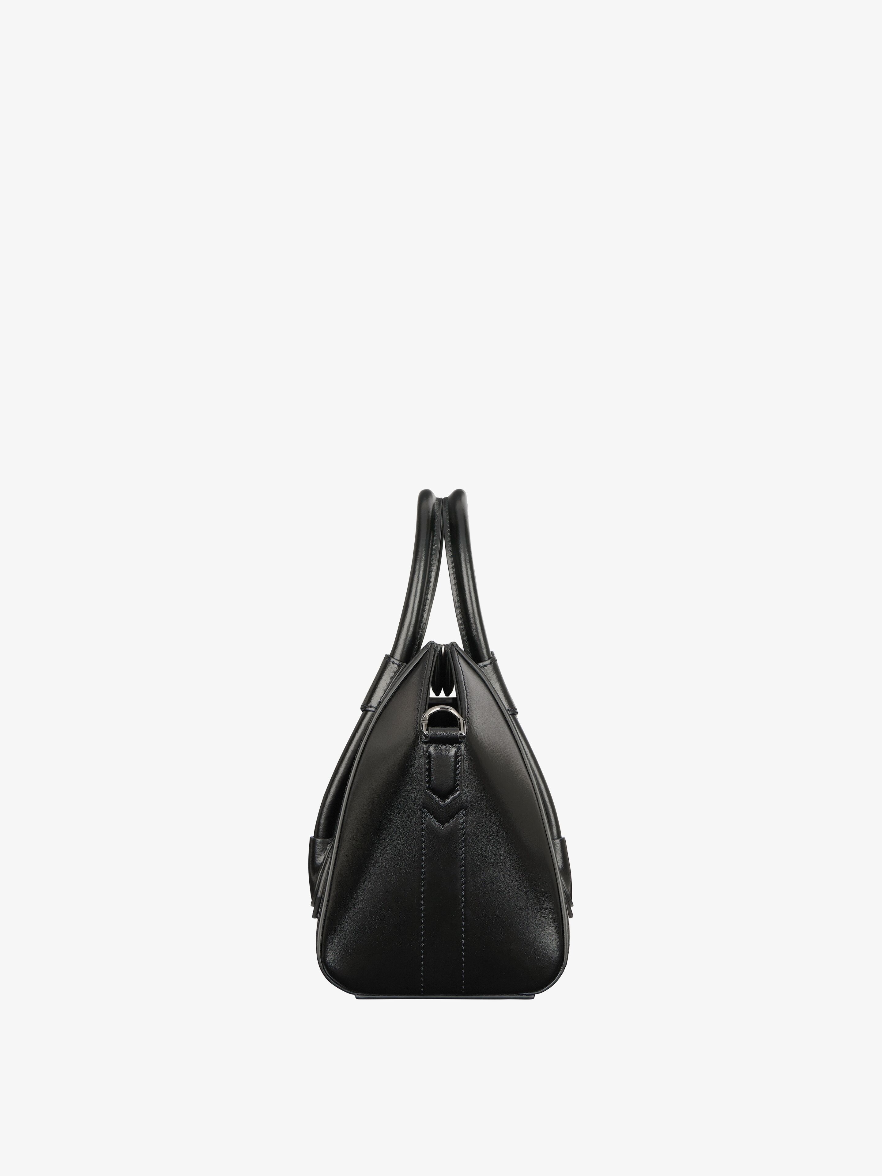 Givenchy o1srvl11e0825 Size: OS / Mini Antigona Lock Bag in Black Size ONE SIZE - 4 Thumbnail