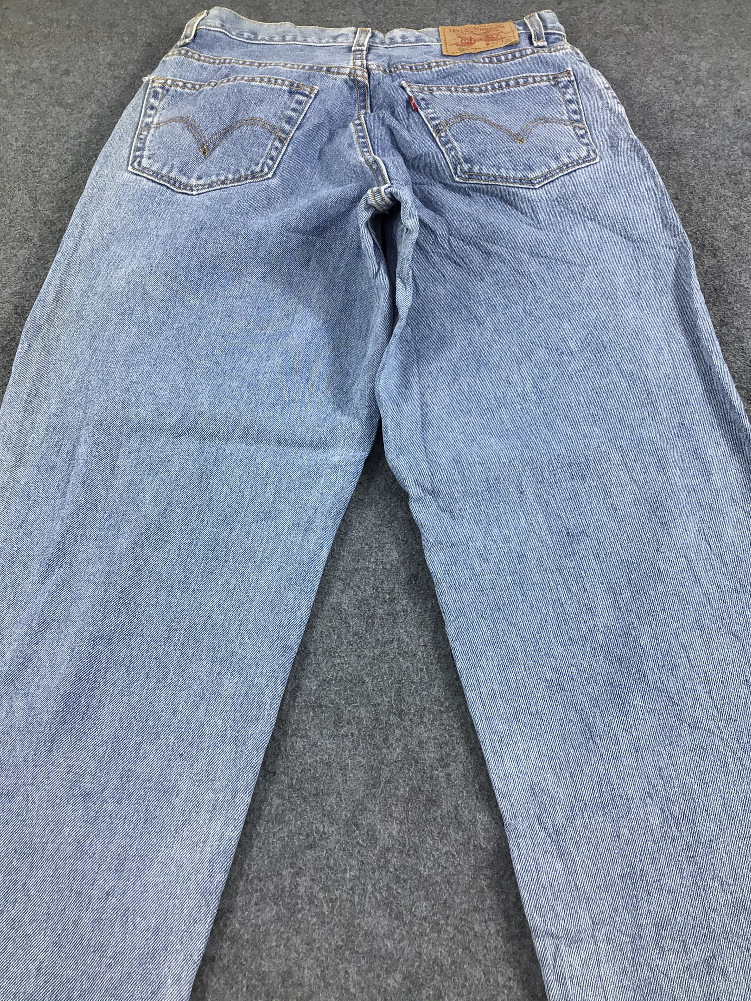 Levi's Vintage Levis 560 Jeans Medium Wash Denim KJ202 Size US 32 / EU 48 - 4 Thumbnail