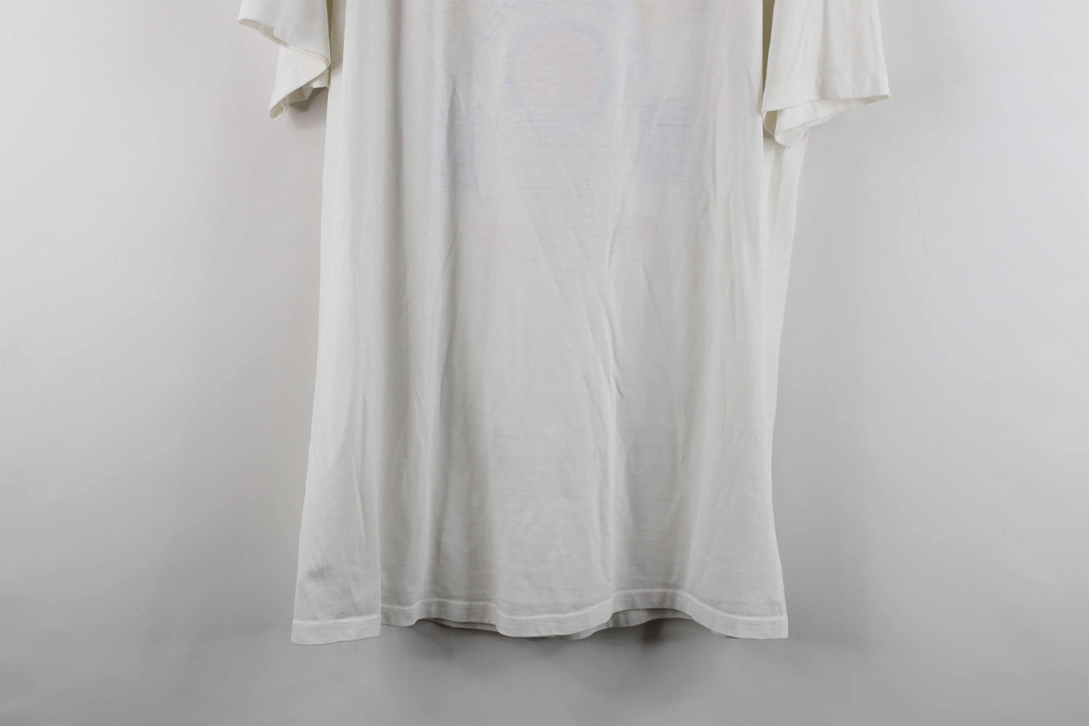 Vintage Vintage 90s Detroit Pistons Basketball T-Shirt White USA Size US XL / EU 56 / 4 - 12 Thumbnail