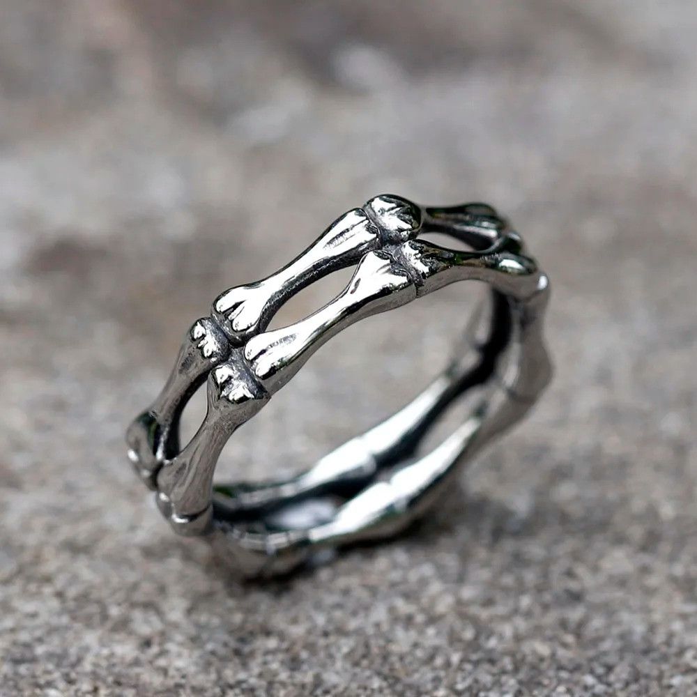 Jewelry Simple Gothic Skull Ring Size ONE SIZE - 1 Thumbnail