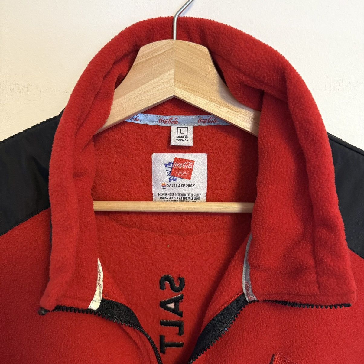 Coca Cola × USA Olympics × Vintage VTG 2002 Olympics Salt Lake City, Utah Coca-Cola Fleece Vest Size US L / EU 52-54 / 3 - 3 Thumbnail