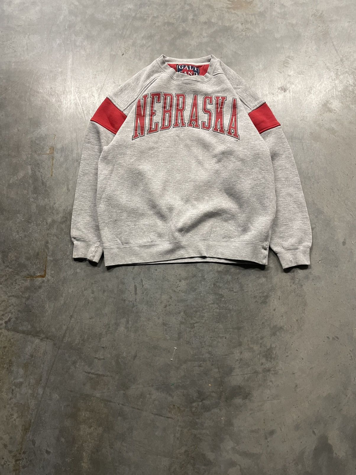 image of Vintage Galt Sand Nebraska Huskers Herbie Crewneck in Grey, Men's (Size Large)