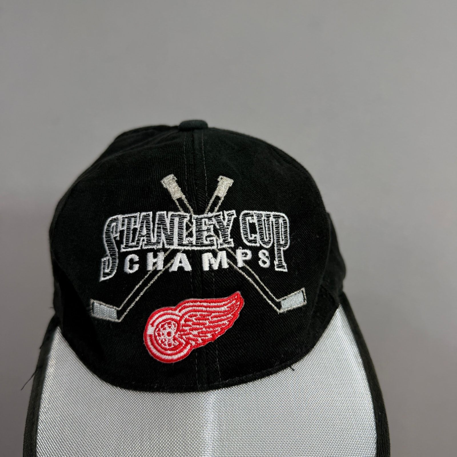 Vintage Vintage Starter Detroit Red Wings 1998 Stanley Cup Champs Size ONE SIZE - 2 Thumbnail