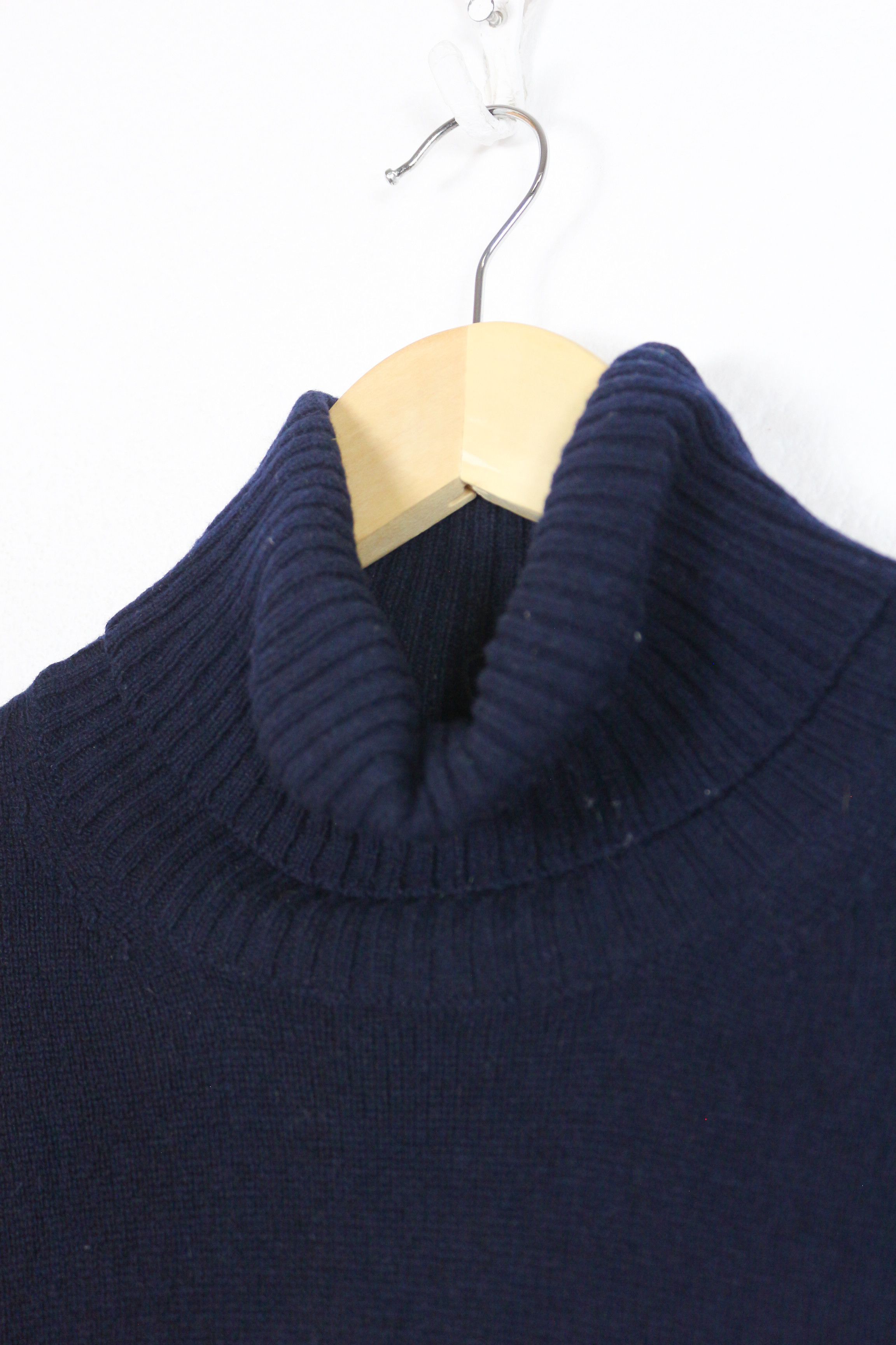 AMI Paris Navy Wool Turtleneck Sweater