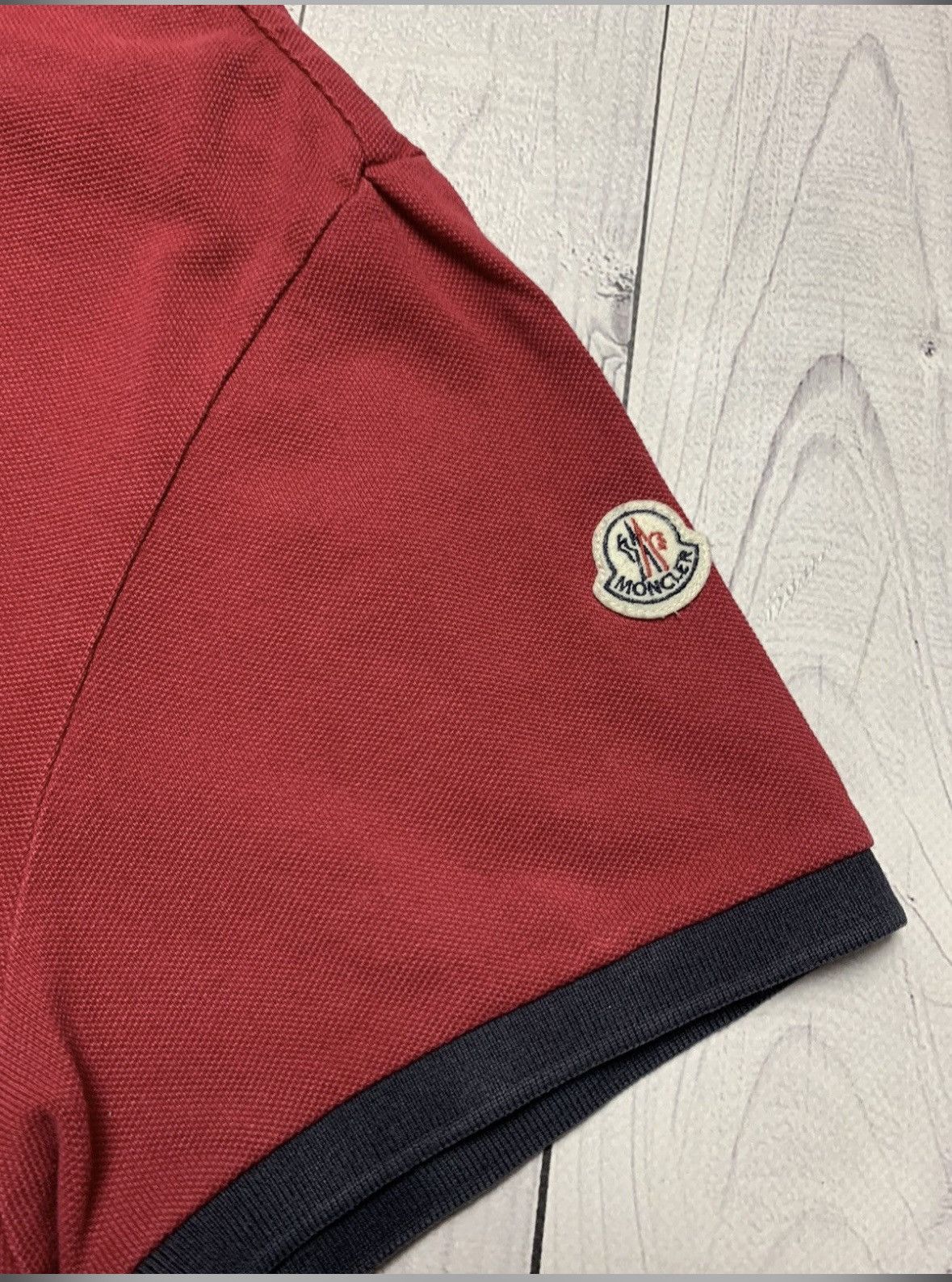 Moncler Vintage Moncler polo tee logo size L Size US L / EU 52-54 / 3 - 3 Thumbnail