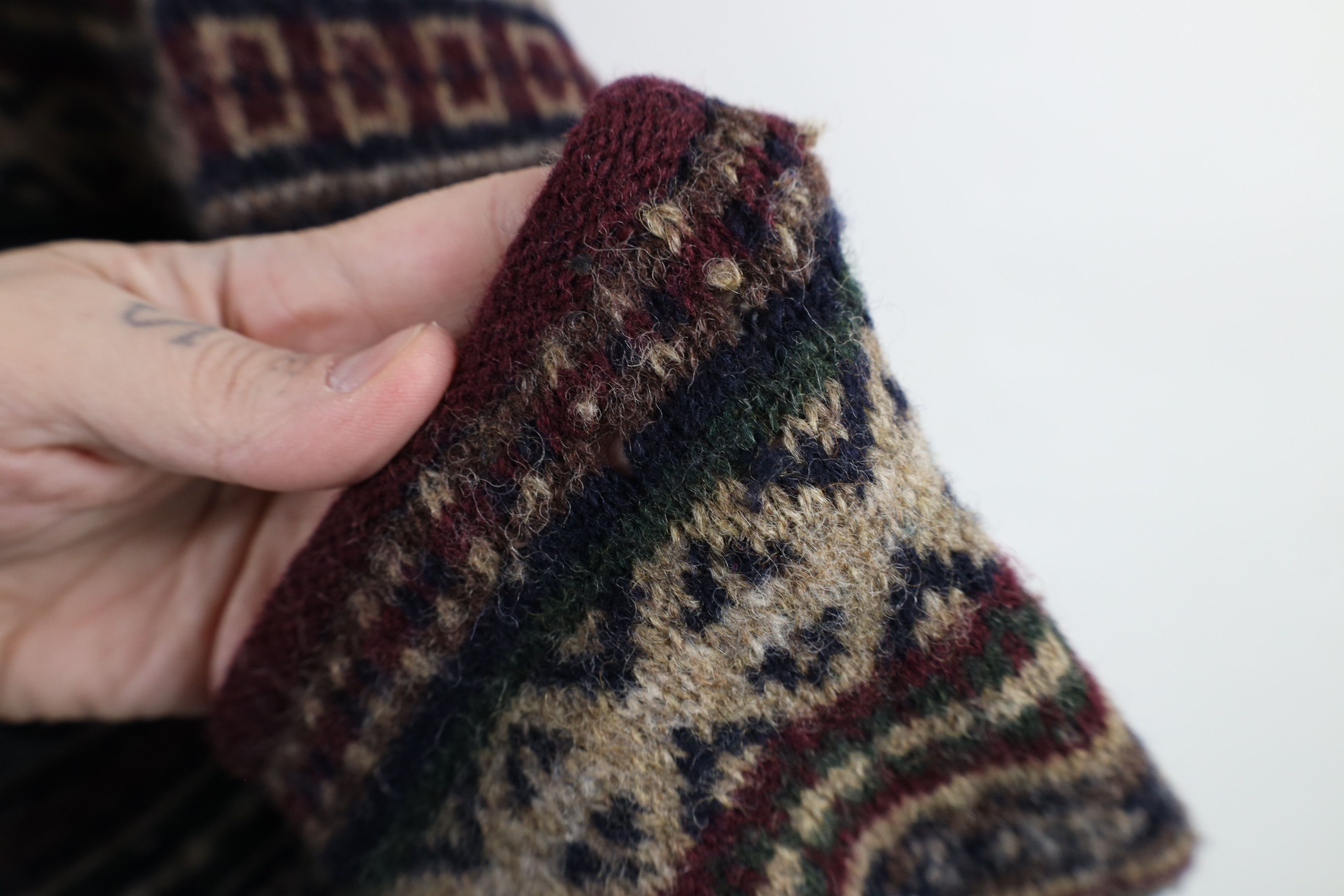 Vintage Vintage 90s Streetwear Wool Fair Isle Knit Cardigan Sweater Size L / US 10 / IT 46 - 7 Thumbnail