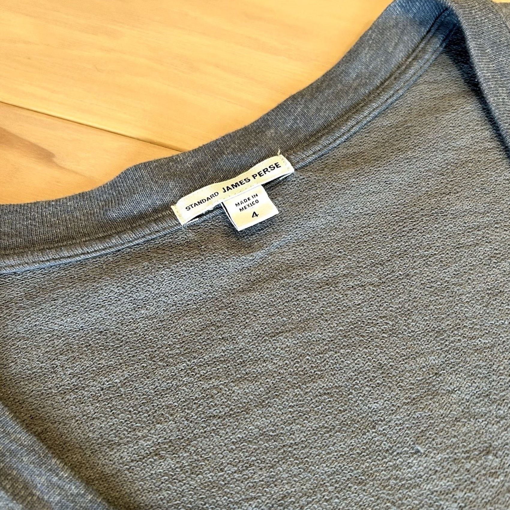 James Perse James Perse Standard Boxy Terry Top Long Sleeve Women’s 4 Gray V-Neck Raglan Logo Relaxed Casual Knit Top Shirt Women's Size S / US 4 / IT 40 - 4 Thumbnail