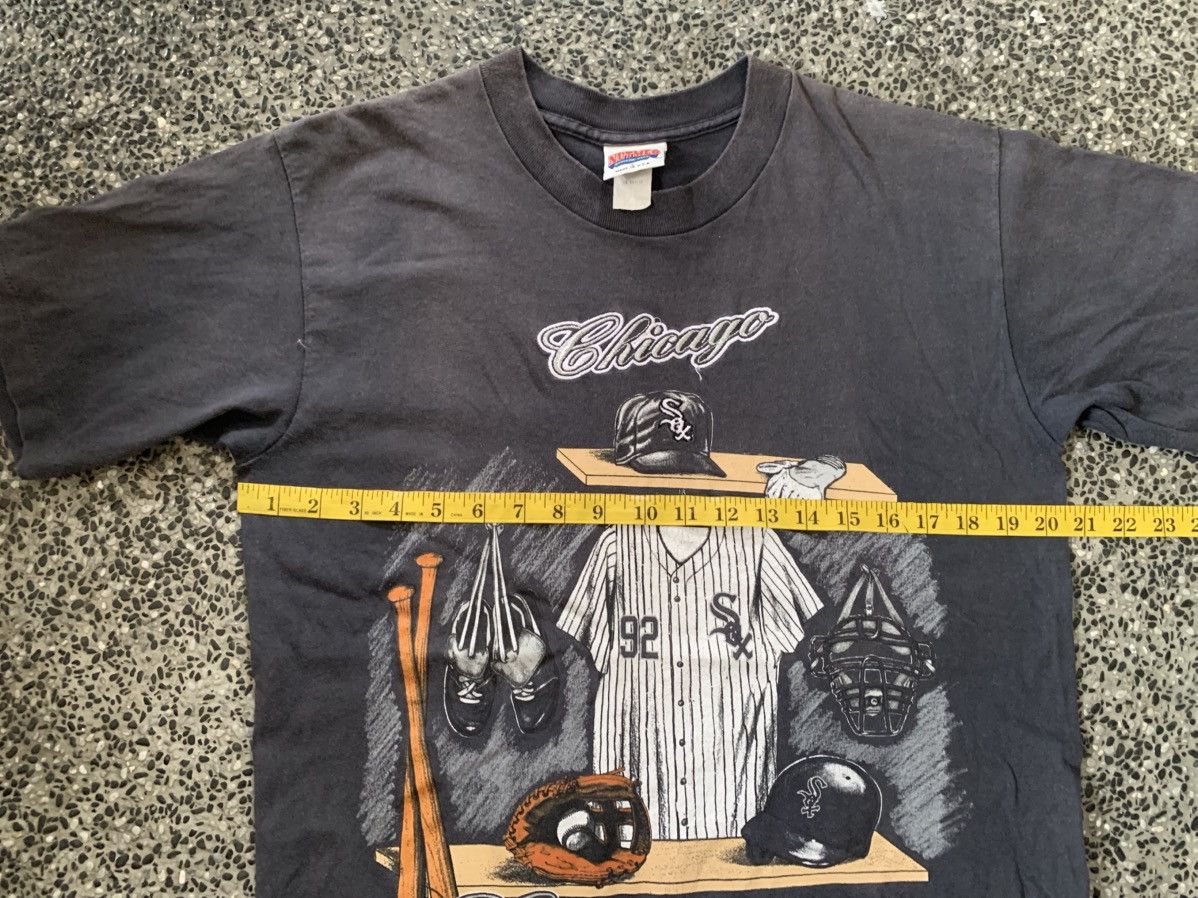 MLB Vintage 90s Chicago White Sox MLB Nutmeg T shirt Size US L / EU 52-54 / 3 - 10 Thumbnail