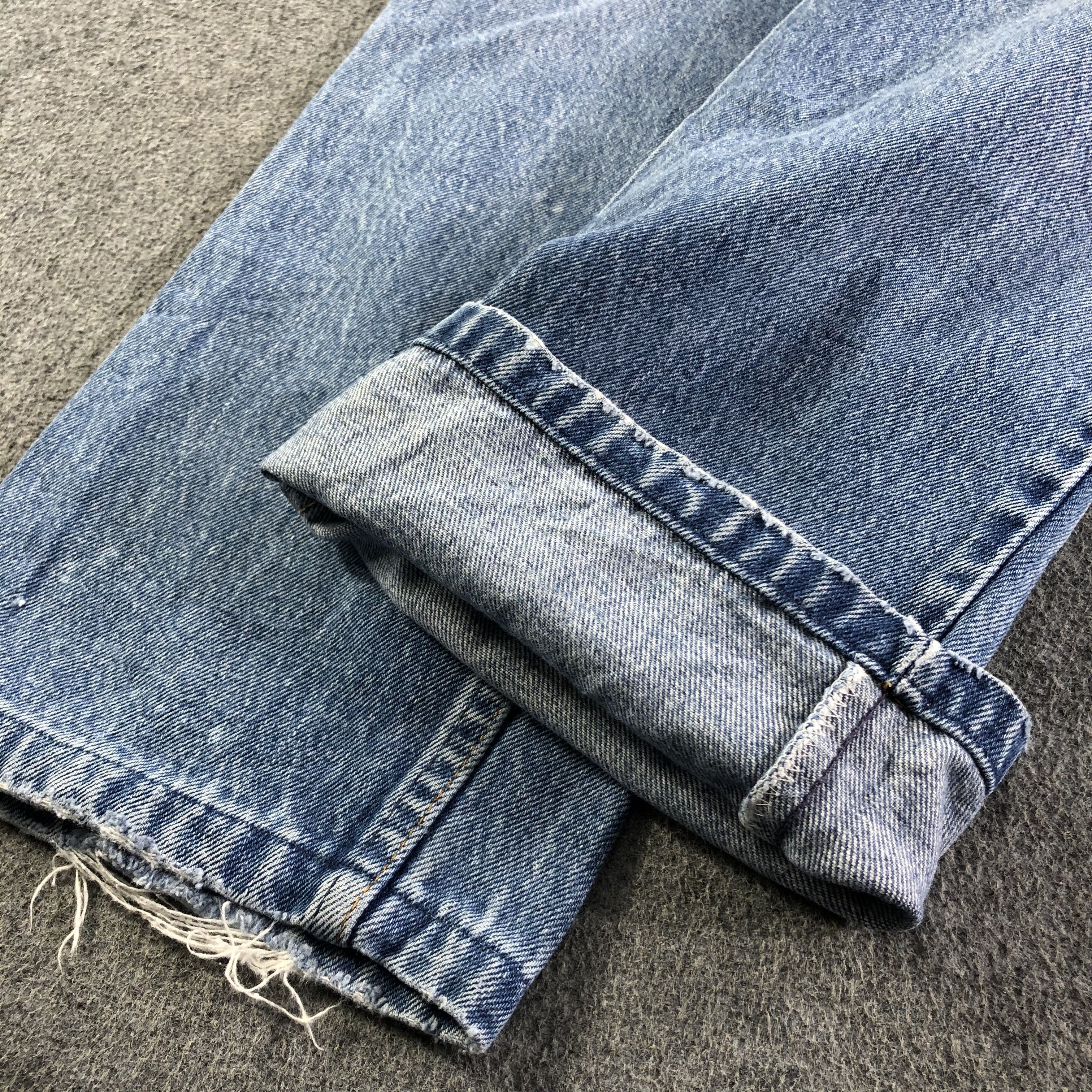 Levi's Vintage Blue Wash Levis Jeans-J3443 Size US 35 - 6 Thumbnail