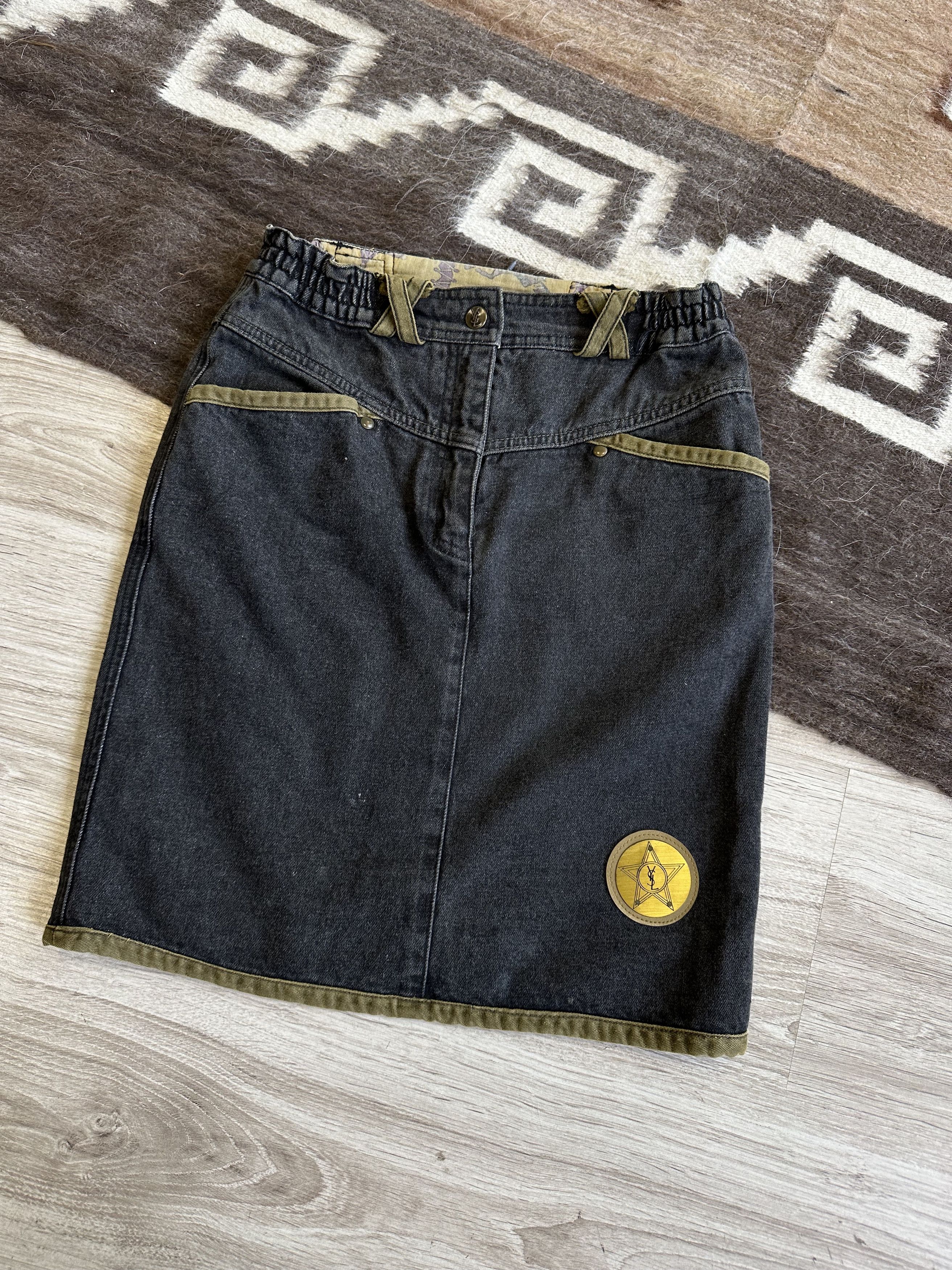 Yves Saint Laurent Yves Saint Laurent Vintage Denim Skirt 6619AC Size 26" / US 2 / IT 38 - 1 Thumbnail