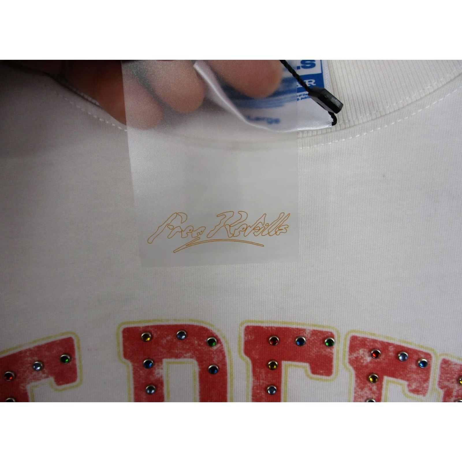 Vintage Free Refills Shirt Mens 2XL White Rhinestone Readywear 1990 Graphic Tee T-Shirt Size US XXL / EU 58 / 5 - 7 Thumbnail