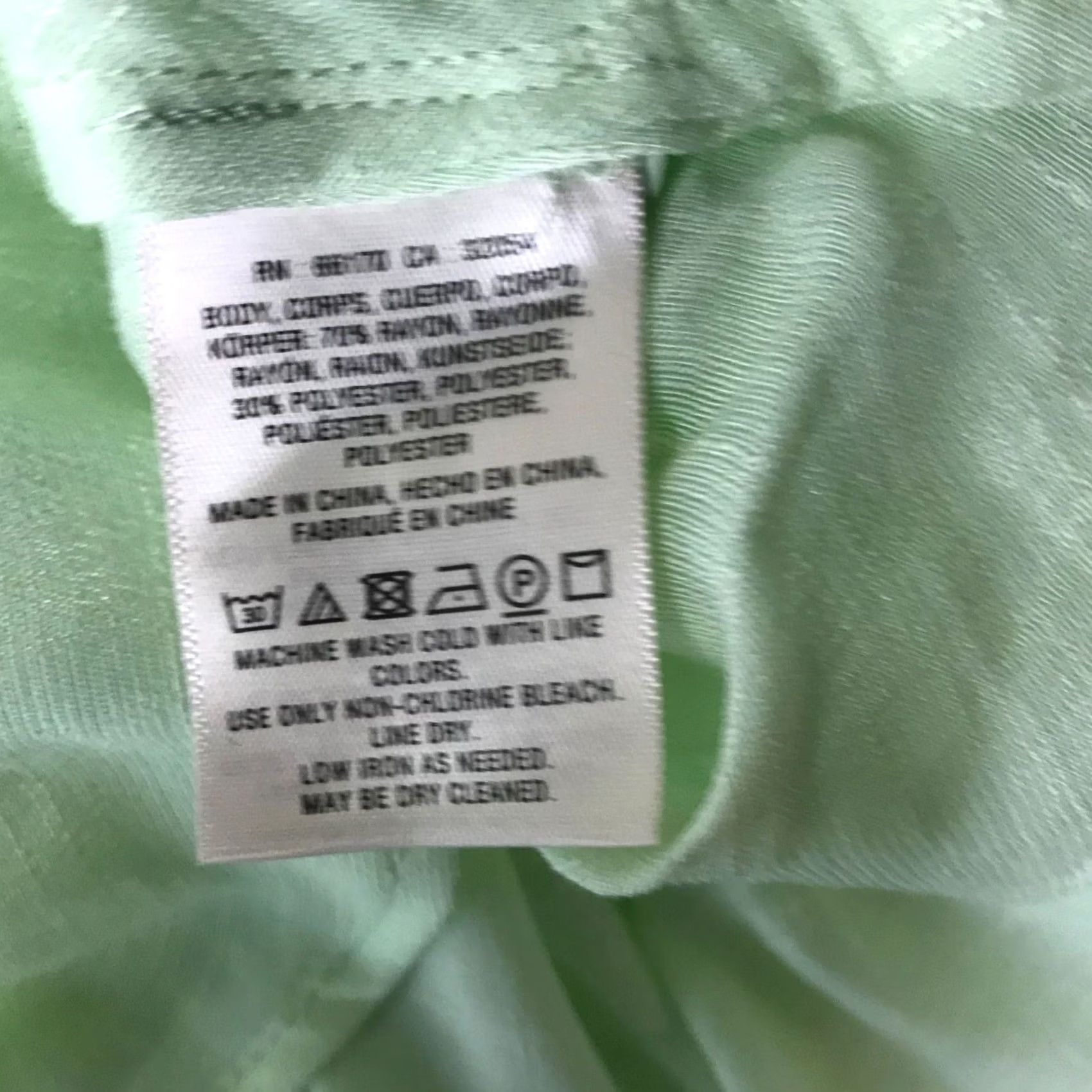 Vintage MAEVE GREEN LONG SLEEVE TOP Collared Button Rayon Blend Womens XS Size XS / US 0-2 / IT 36-38 - 6 Thumbnail